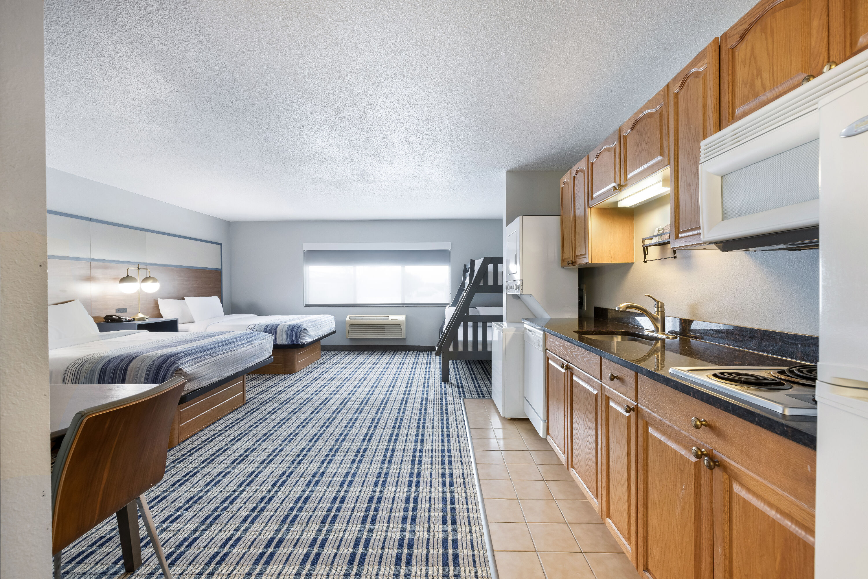 AmericInn by Wyndham Aberdeen Event Center suite in Aberdeen, South Dakota