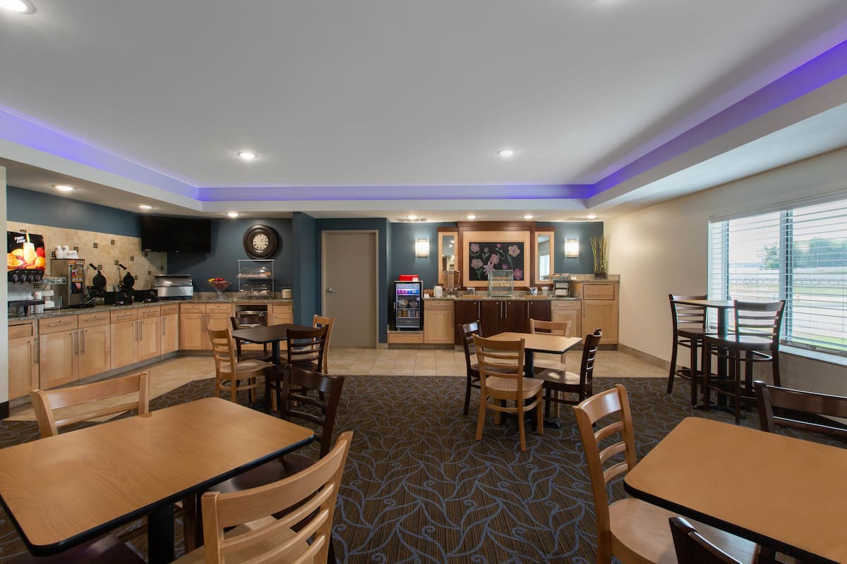 AmericInn by Wyndham Sioux Falls North | Sioux Falls, SD Hotels