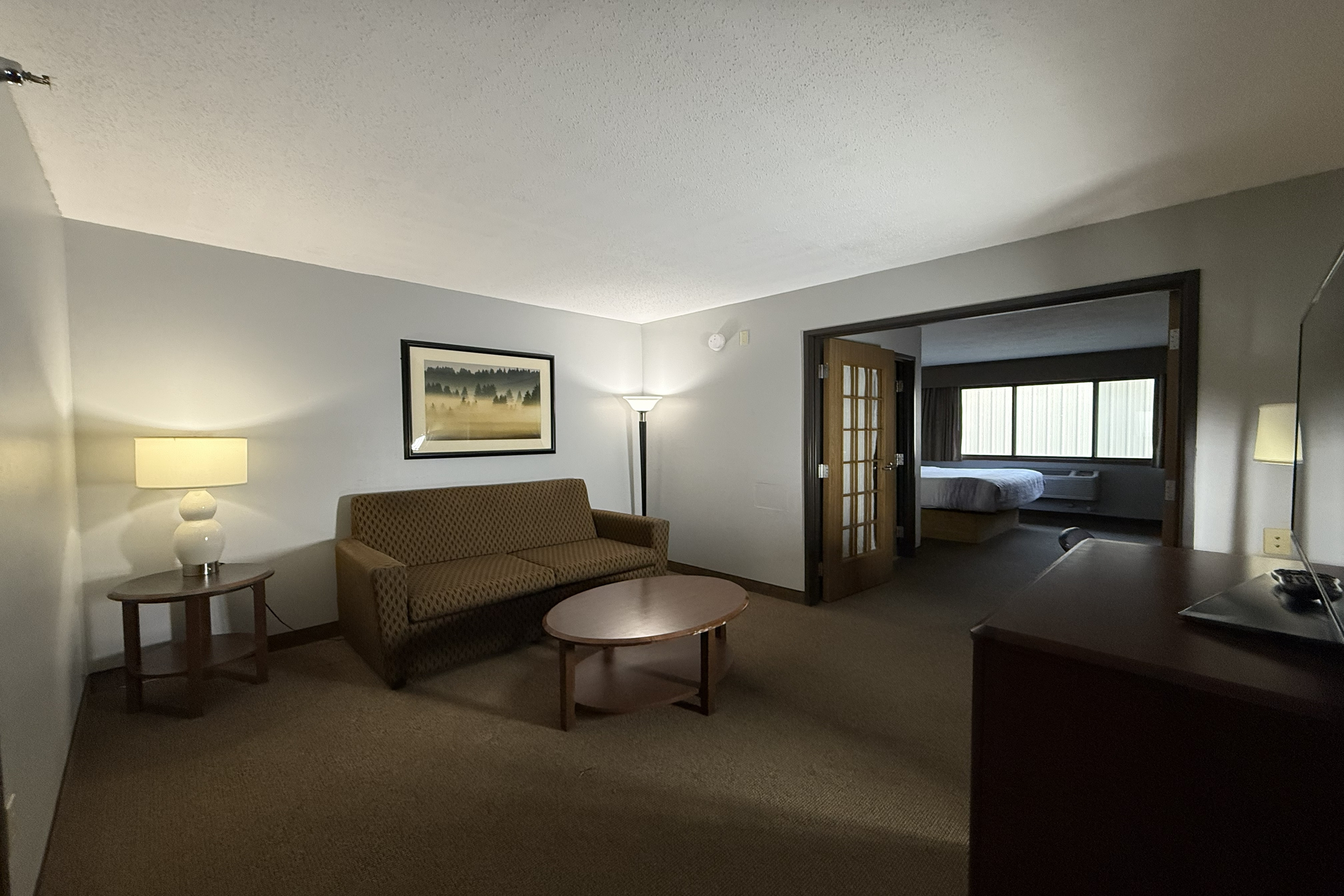 Guest room at the AmericInn by Wyndham Sioux Falls in Sioux Falls, South Dakota