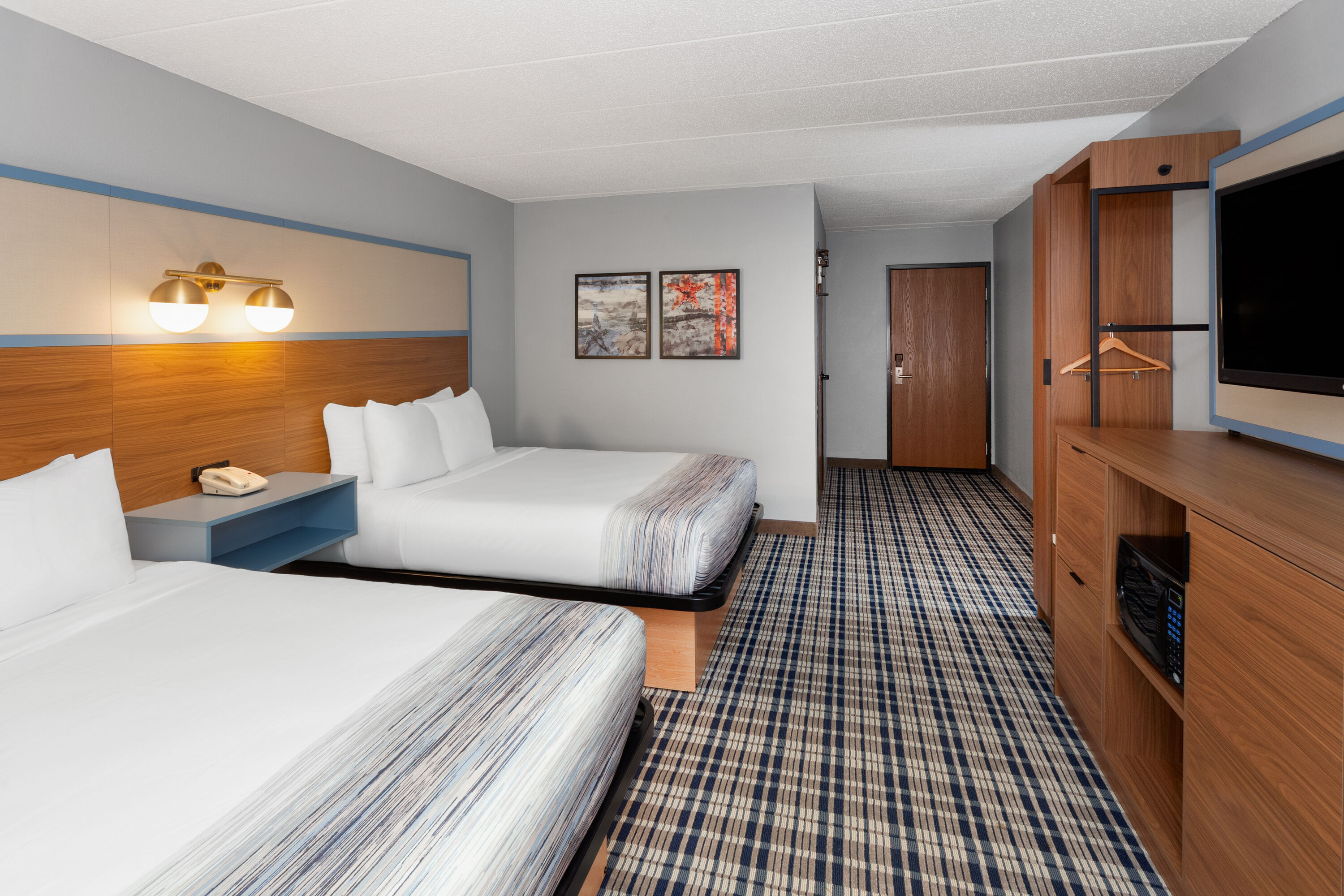 Guest room at the AmericInn by Wyndham Appleton North/Little Chute in Appleton, Wisconsin