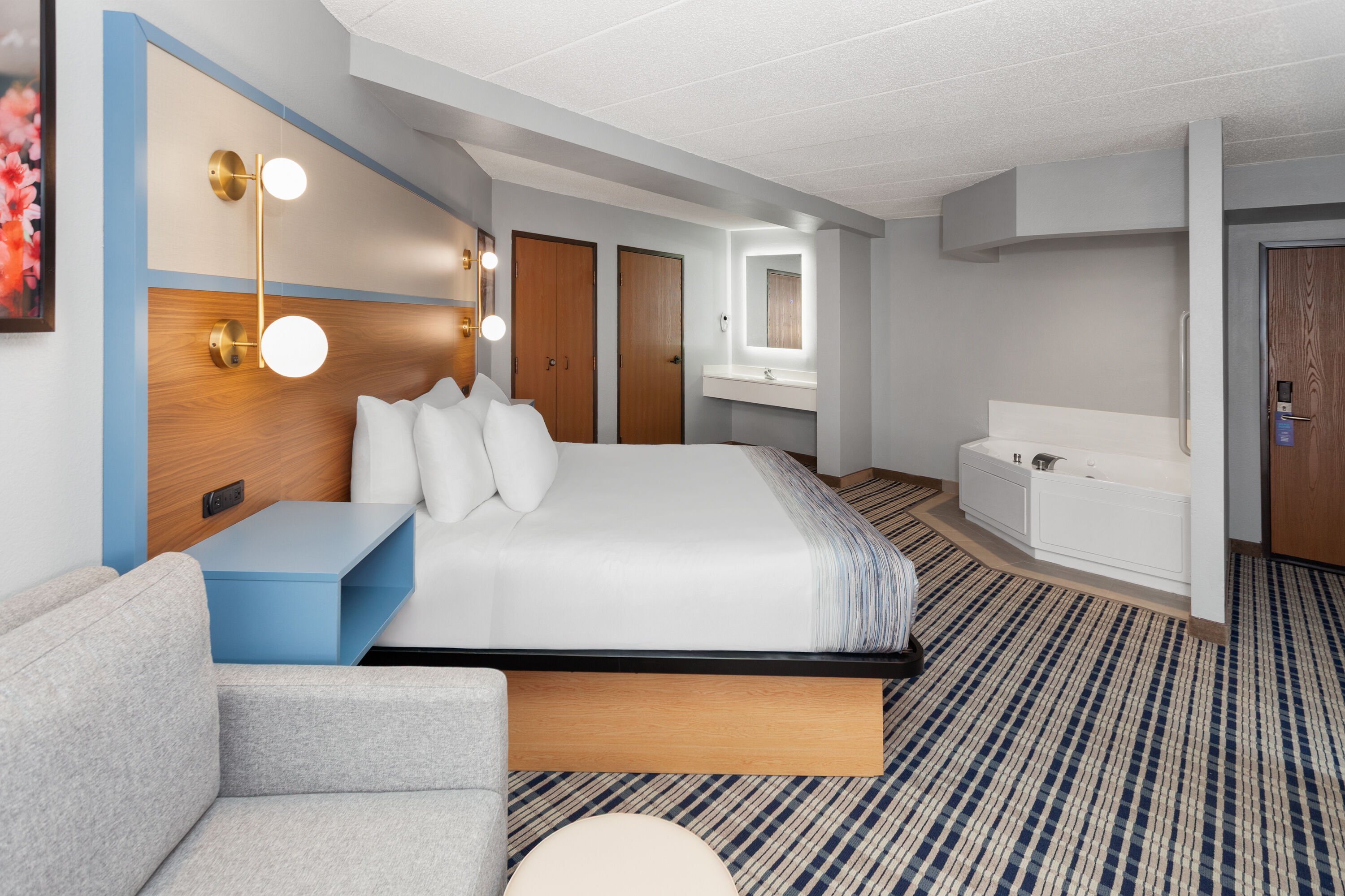 AmericInn by Wyndham Appleton North/Little Chute hot tub suite in Appleton, Wisconsin