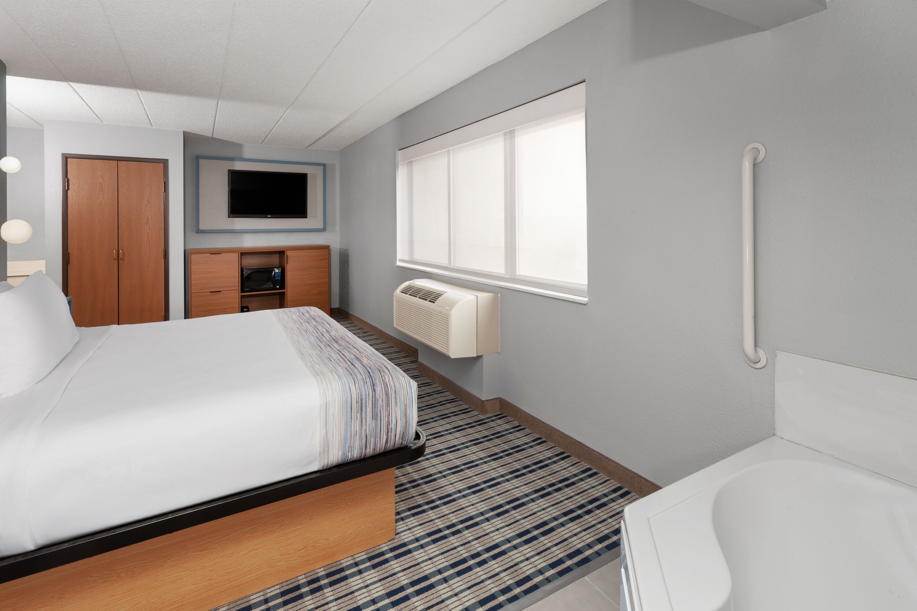 AmericInn by Wyndham Appleton North/Little Chute hot tub suite in Appleton, Wisconsin