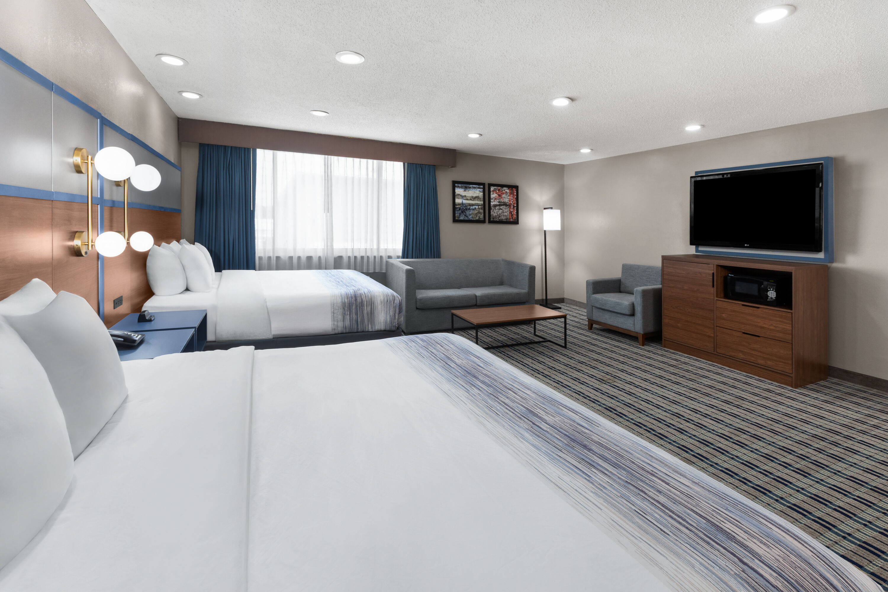 AmericInn by Wyndham Appleton Downtown suite in Appleton, Wisconsin
