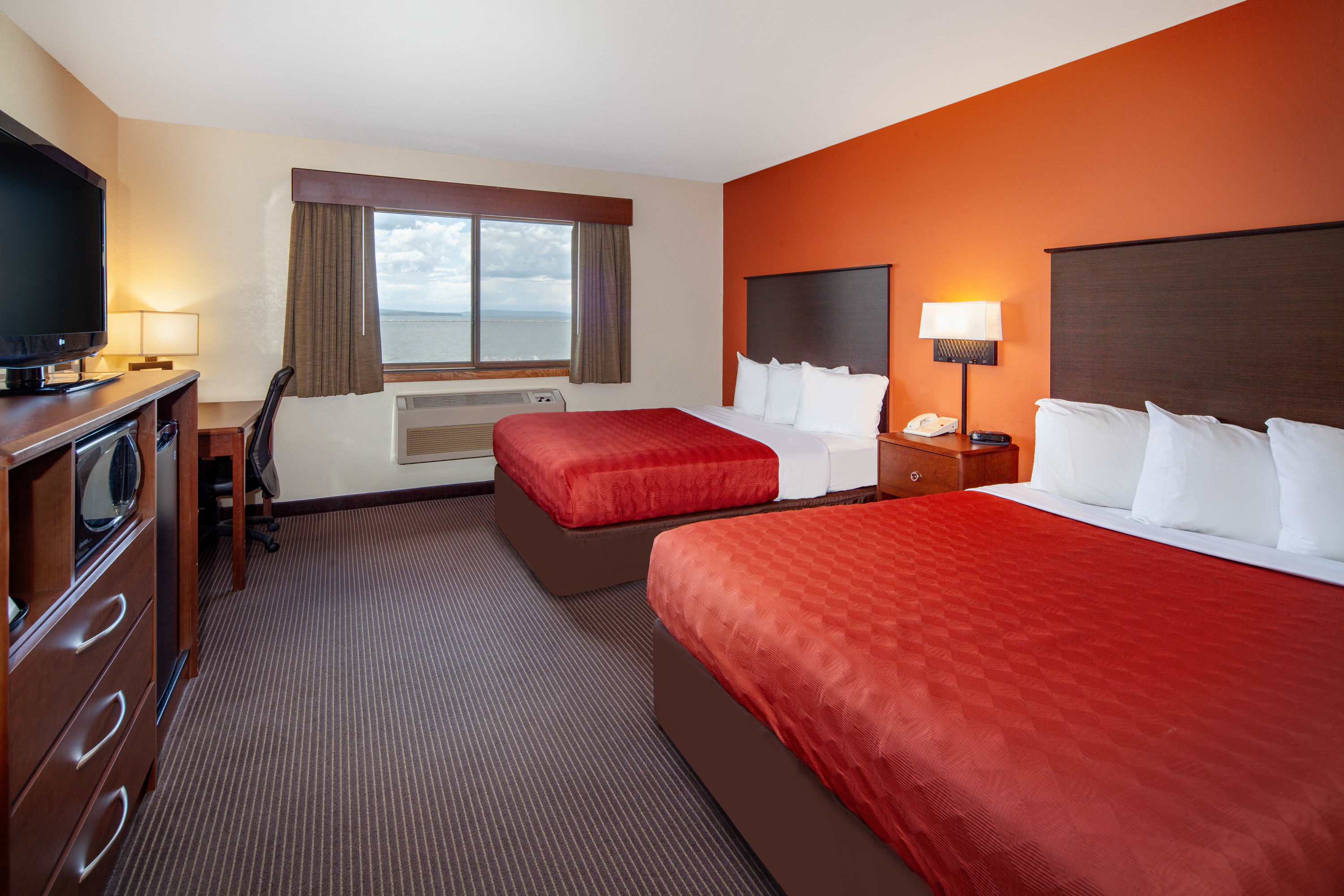 Guest room at the AmericInn by Wyndham Ashland in Ashland, Wisconsin