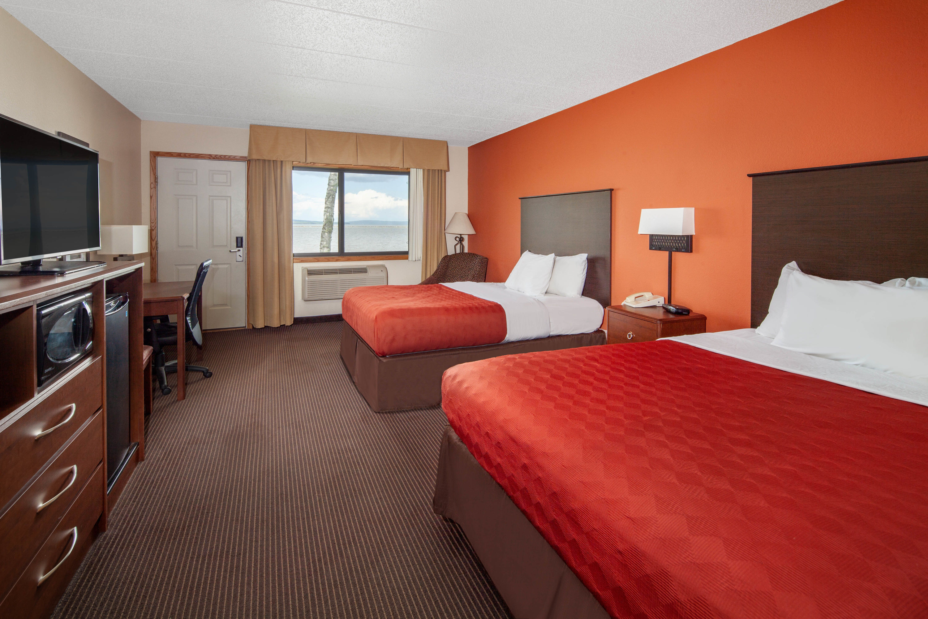 Guest room at the AmericInn by Wyndham Ashland in Ashland, Wisconsin