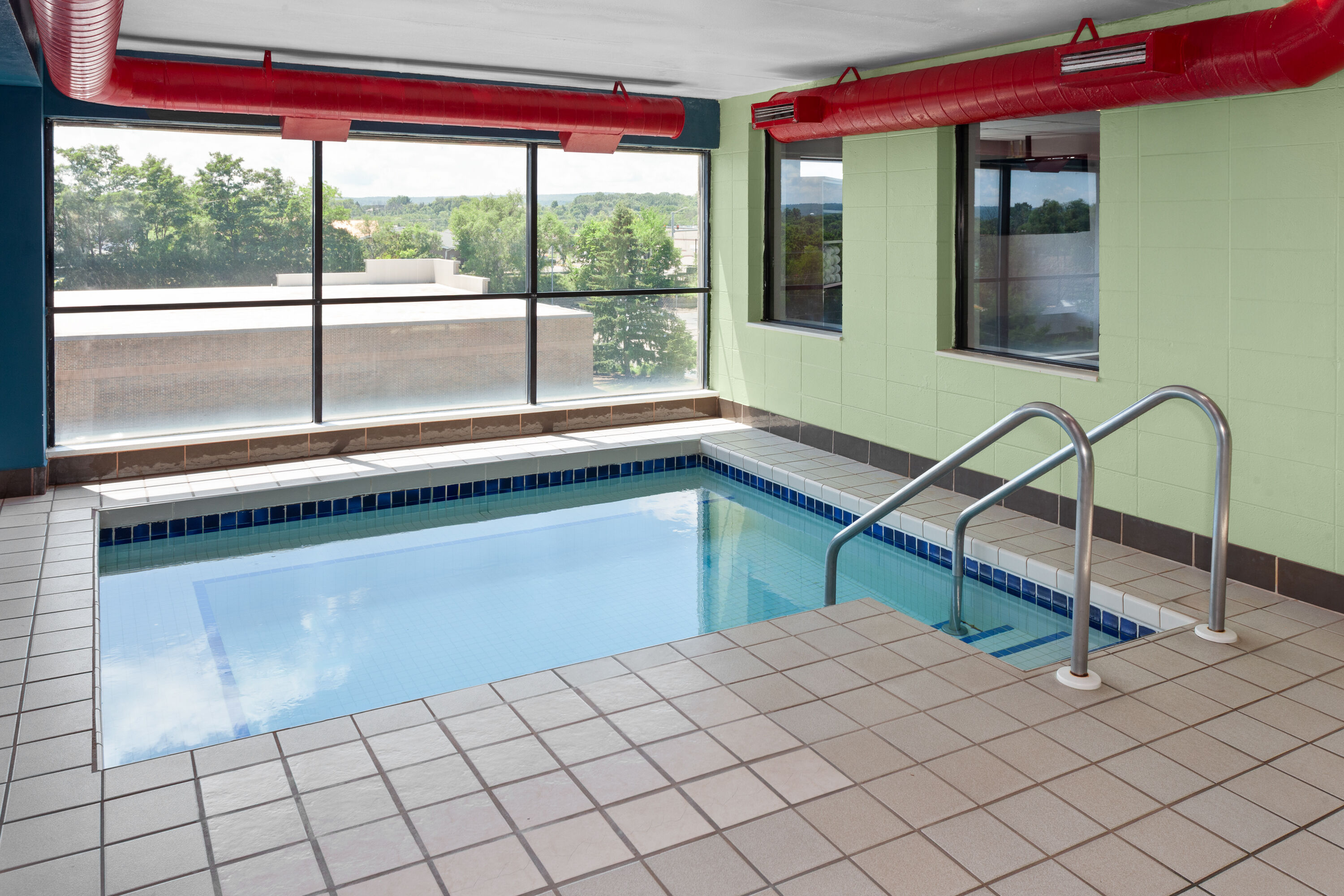 AmericInn & Suites By Wyndham Baraboo Event Center | Baraboo, WI Hotels