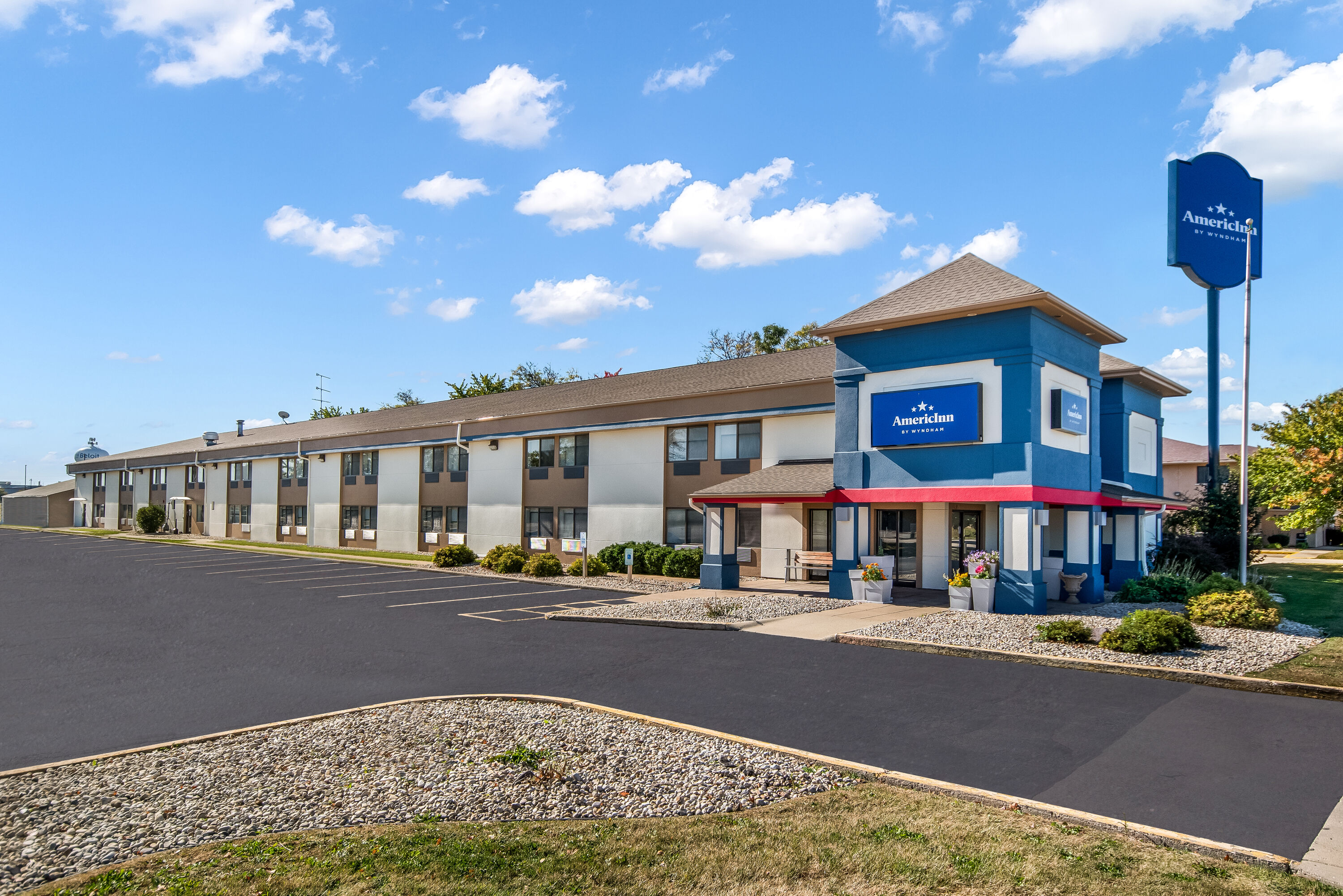 Exterior Day Image of AmericInn by Wyndham Beloit hotel in Beloit, Wisconsin
