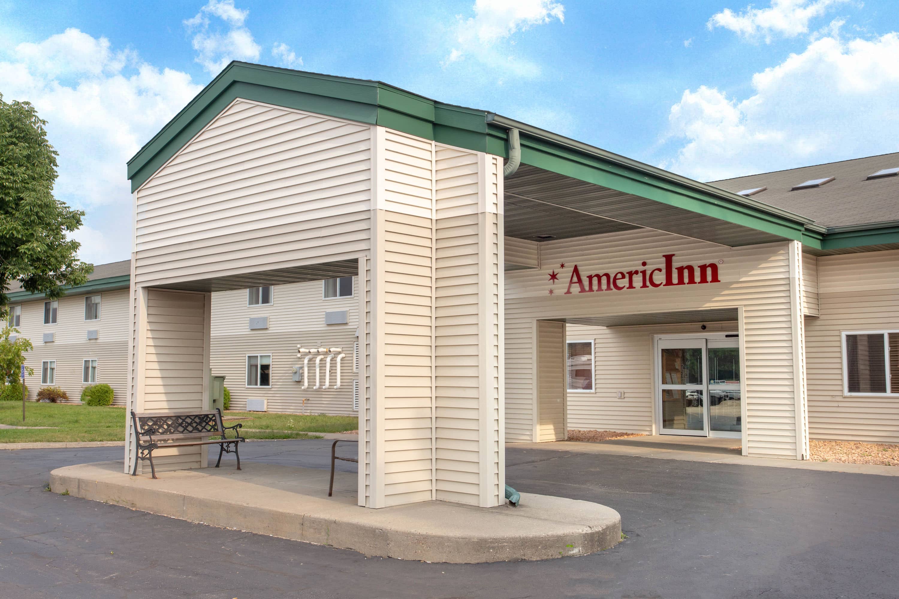 AmericInn by Wyndham Boscobel Boscobel, WI Hotels