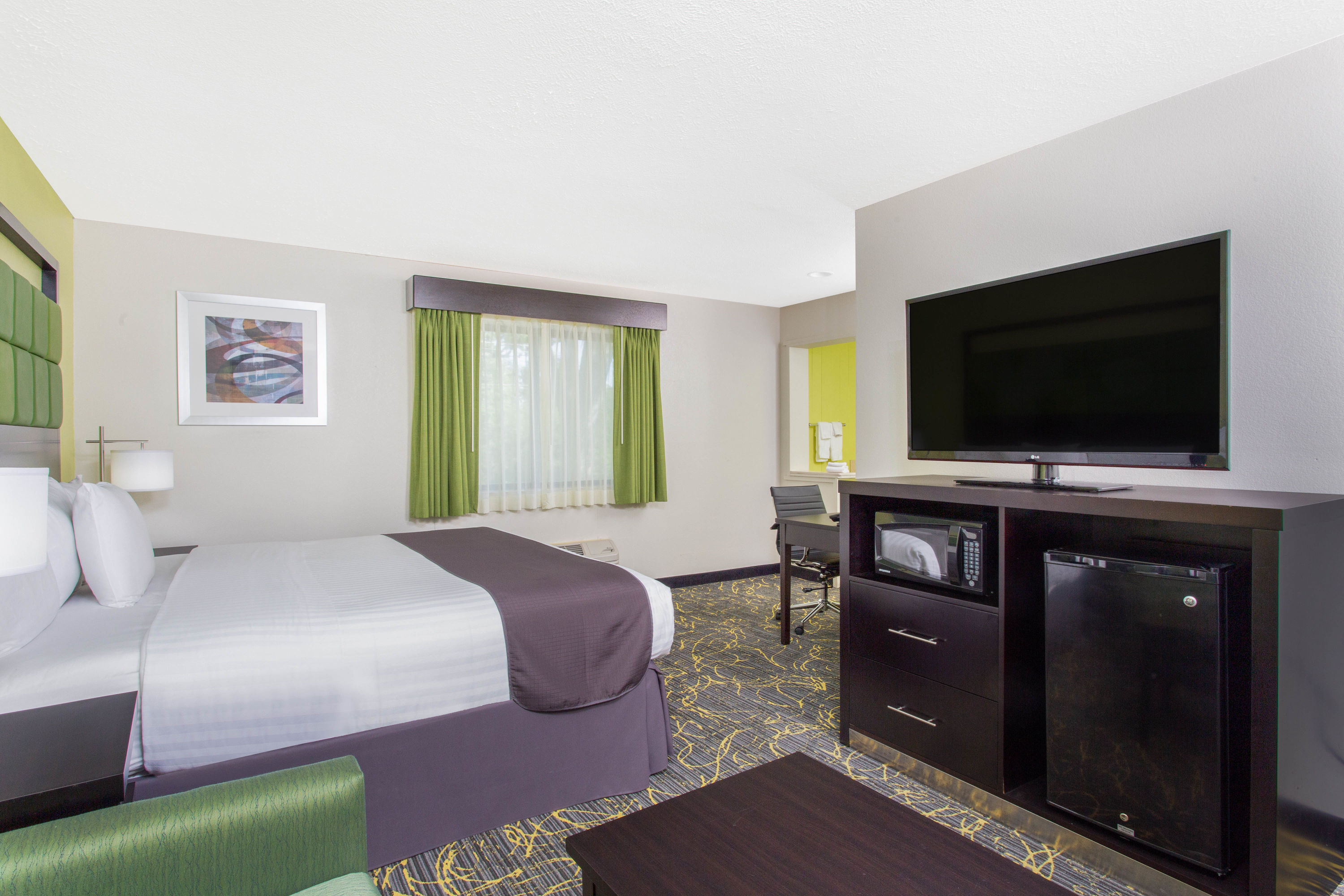 AmericInn by Wyndham Delafield suite in Delafield, Wisconsin