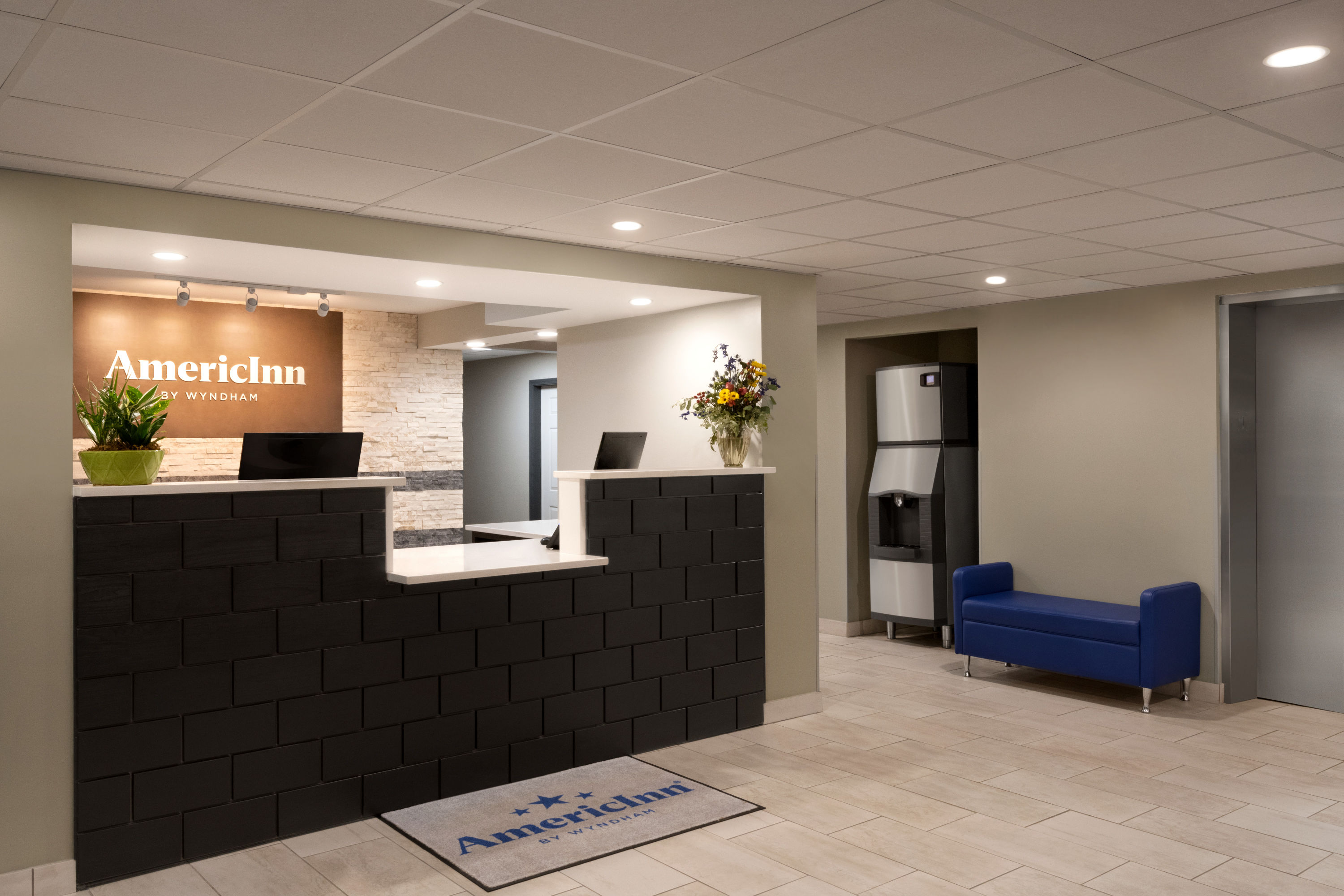AmericInn by Wyndham Dodgeville | Dodgeville, WI Hotels