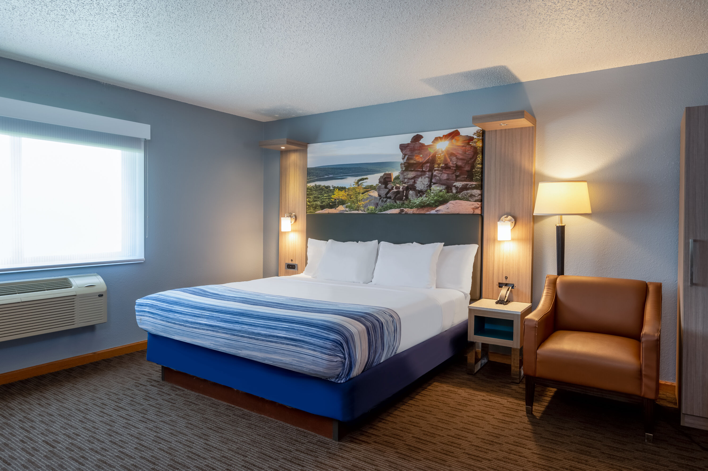 AmericInn by Wyndham Eau Claire suite in Eau Claire, Wisconsin