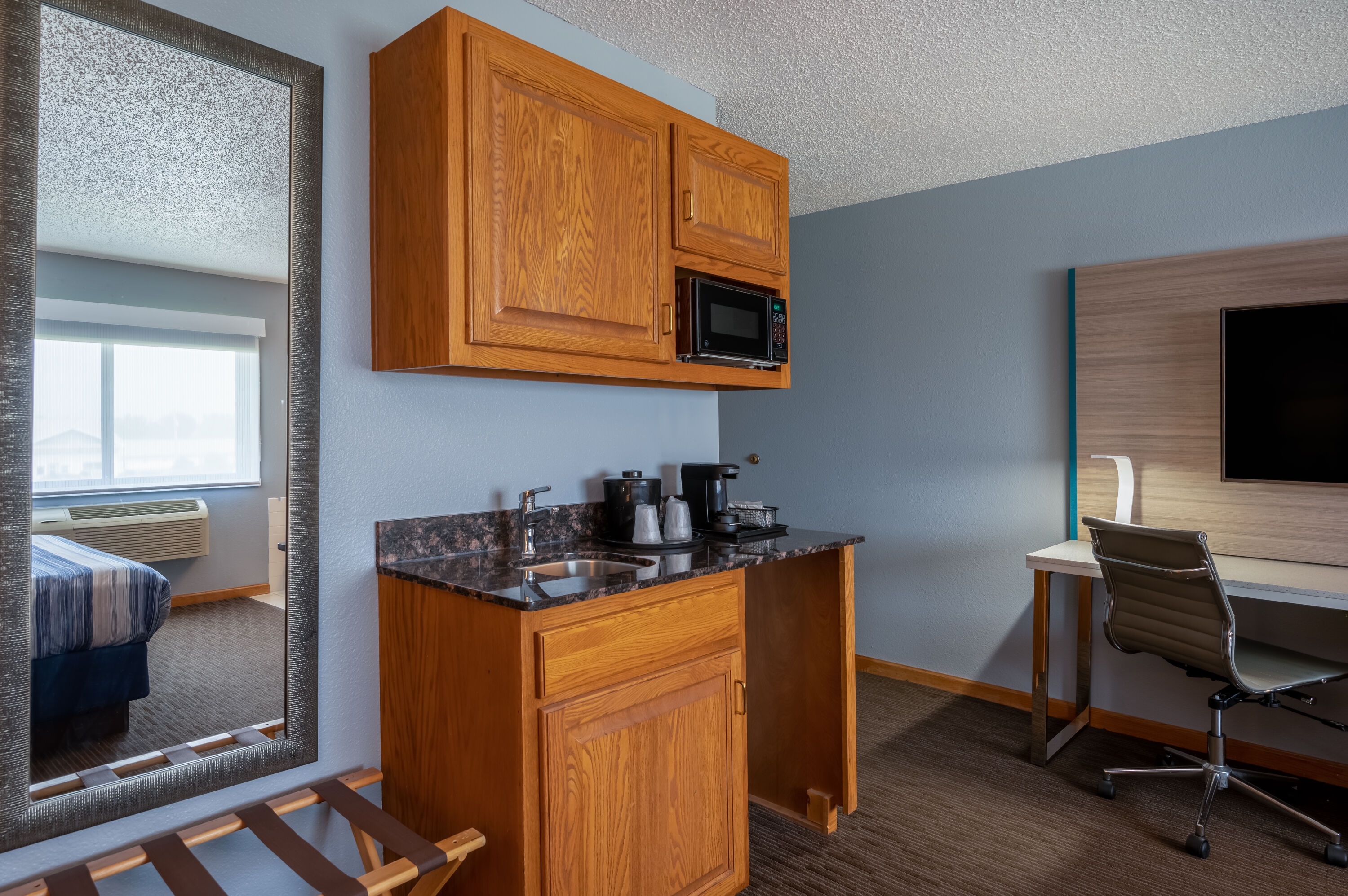 AmericInn by Wyndham Eau Claire suite in Eau Claire, Wisconsin