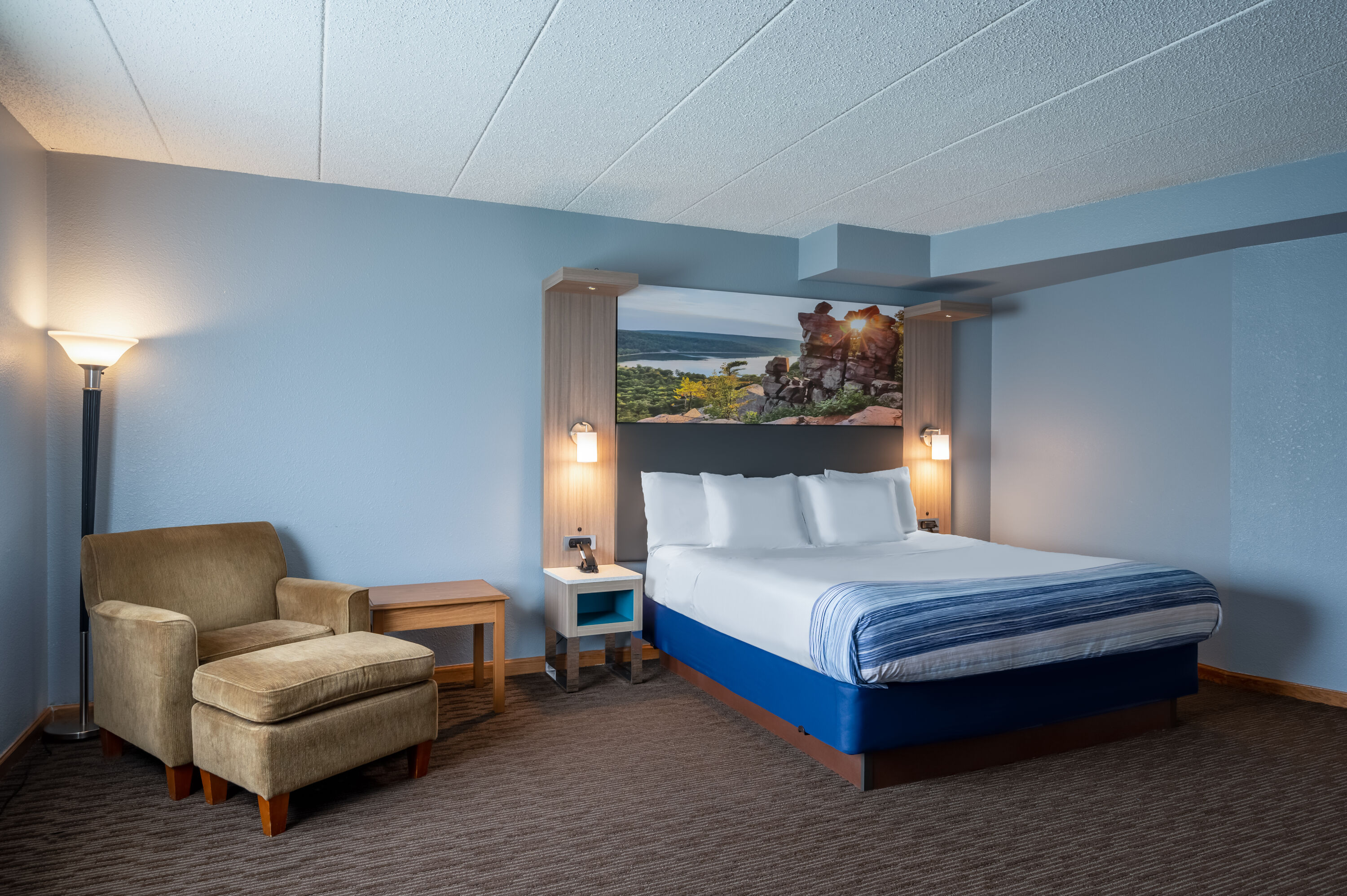 AmericInn by Wyndham Eau Claire suite in Eau Claire, Wisconsin
