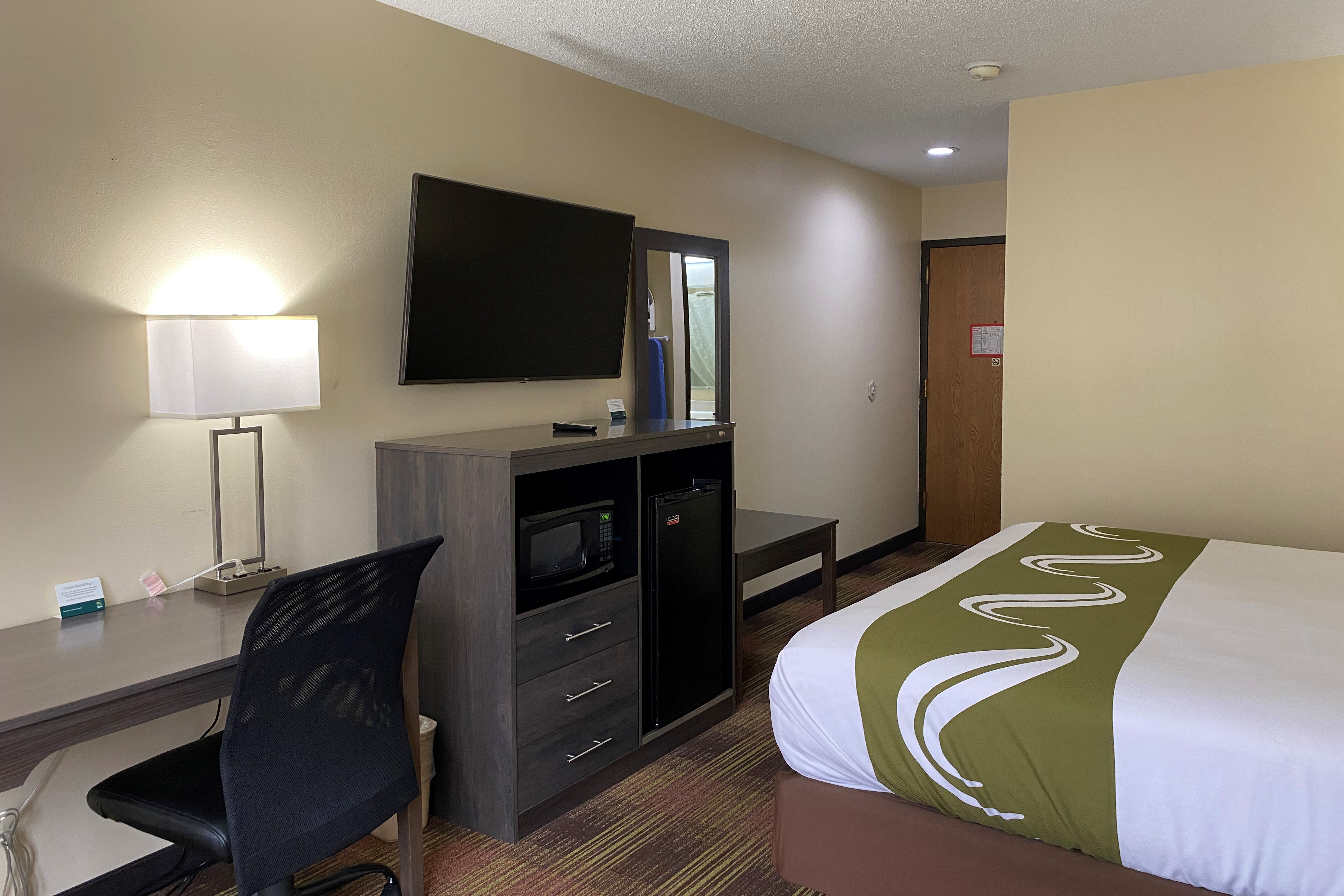 AmericInn by Wyndham Fort Atkinson Fort Atkinson, WI Hotels