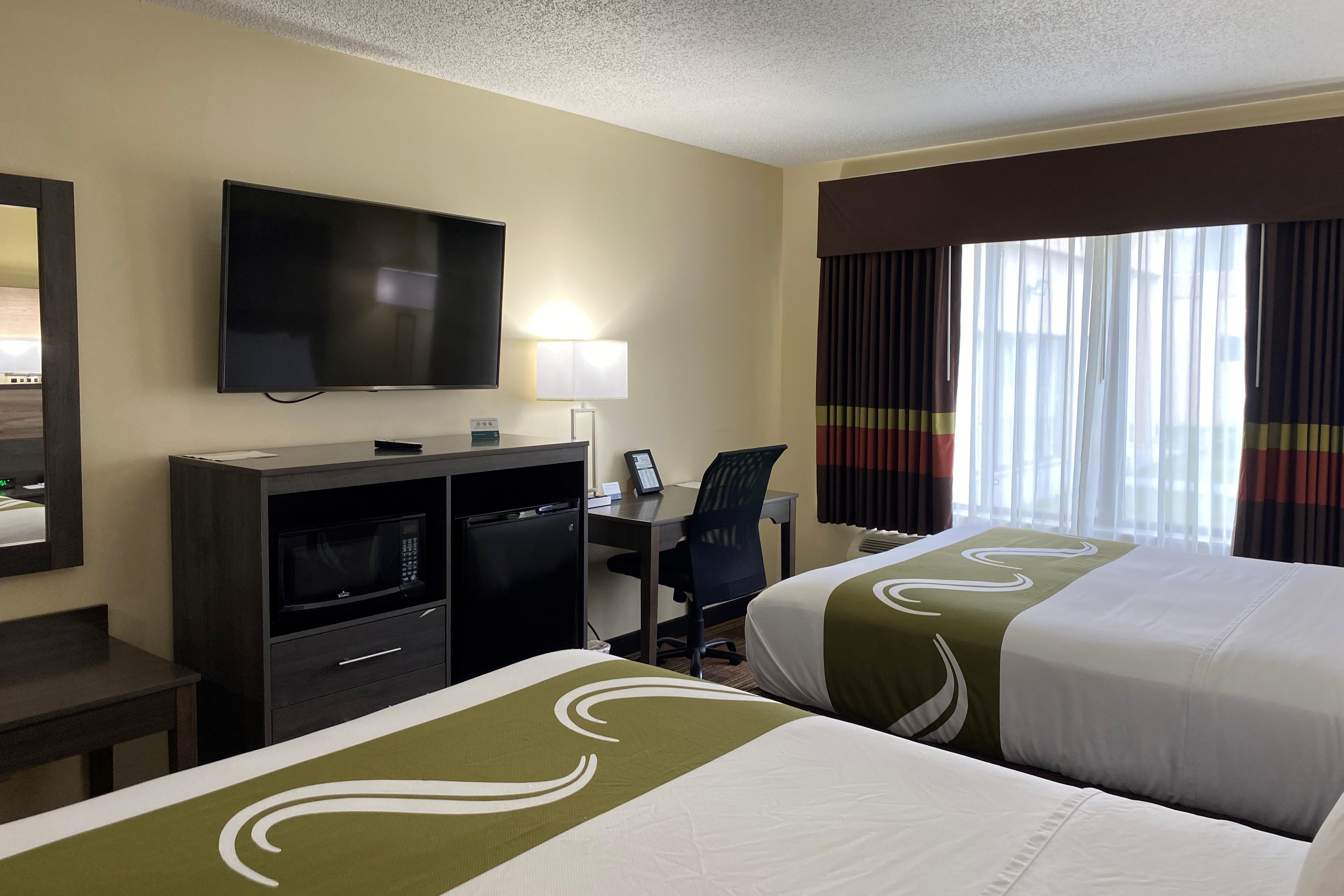 AmericInn by Wyndham Fort Atkinson Fort Atkinson, WI Hotels
