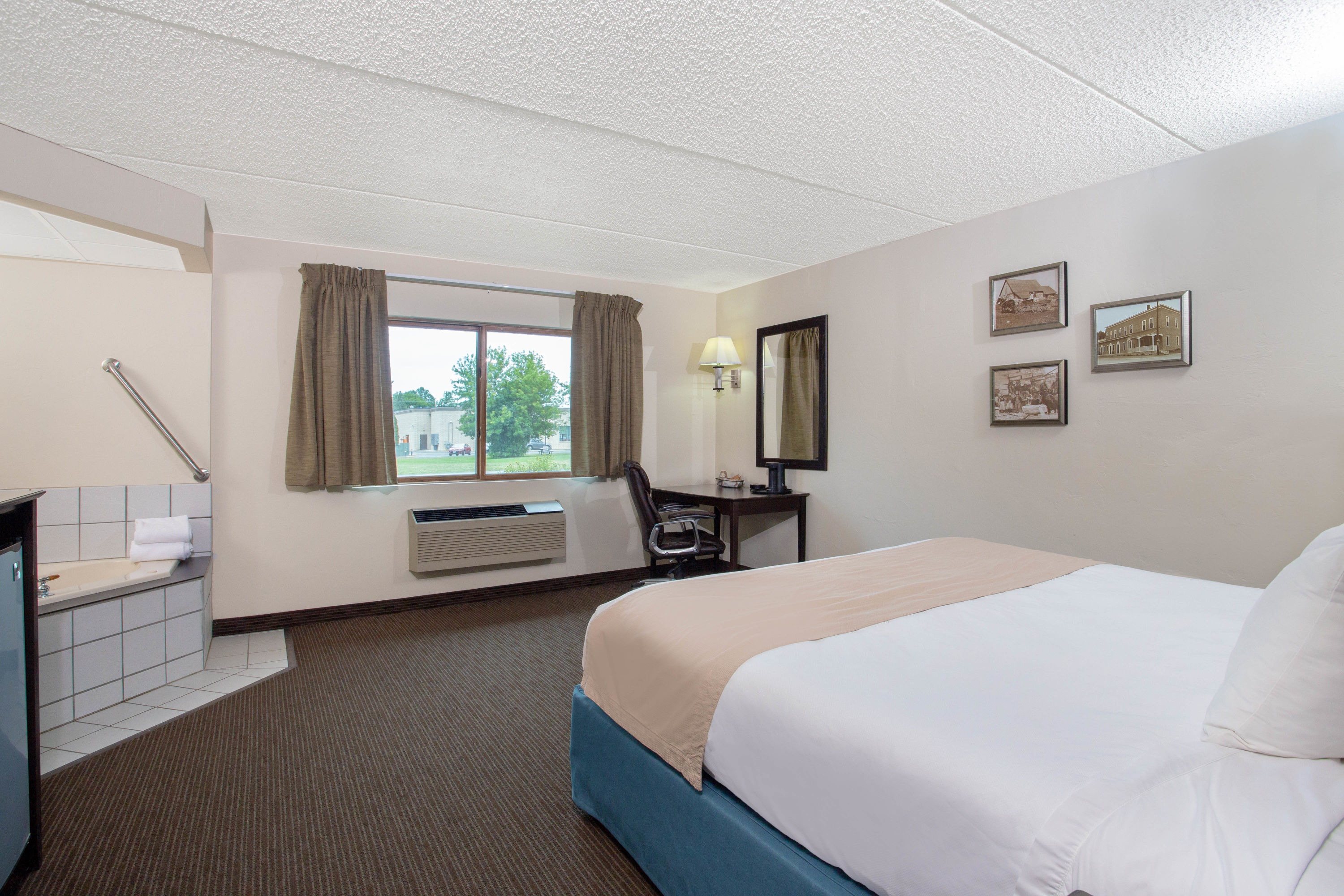 Americinn By Wyndham Green Bay West Green Bay Wi Hotels