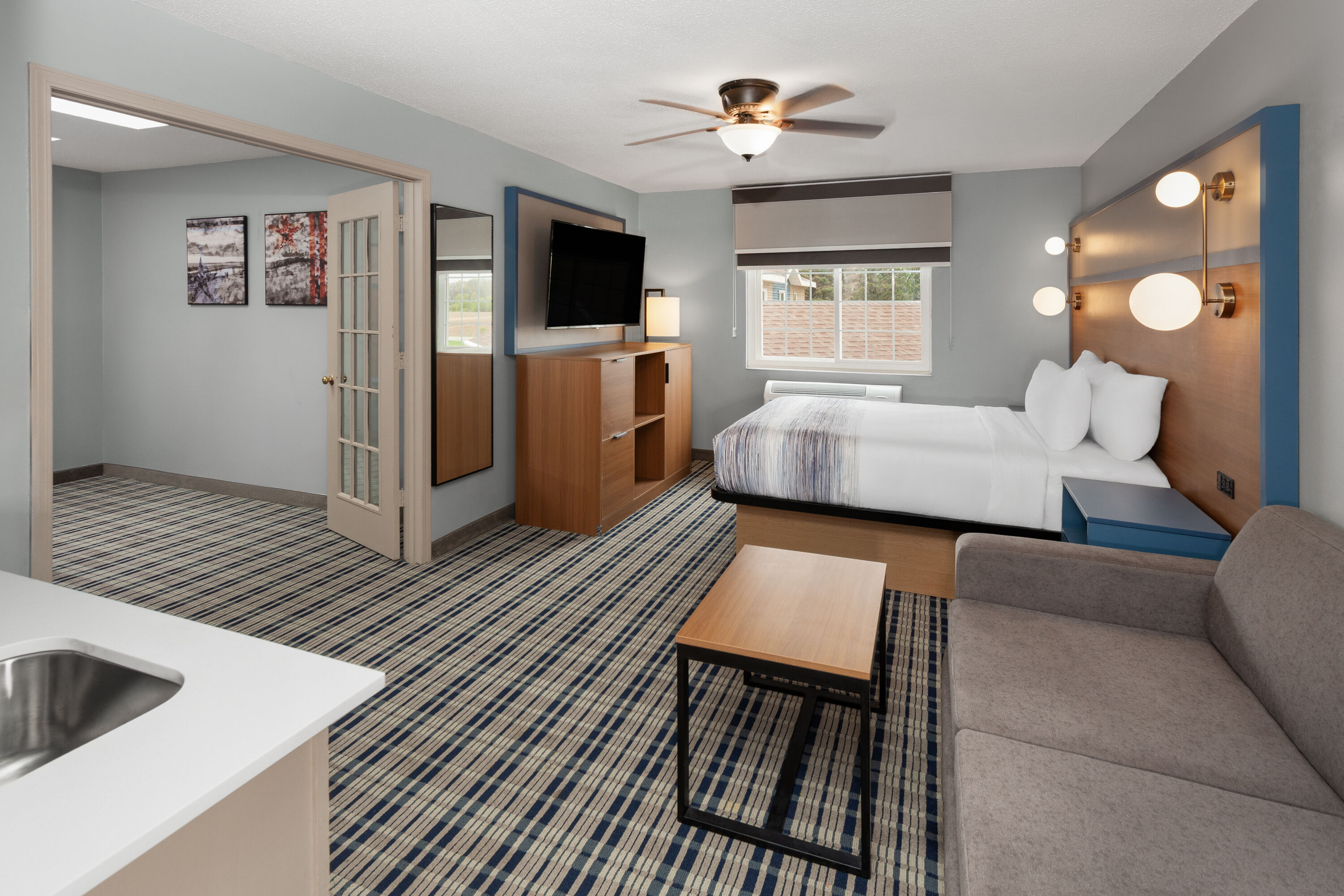 AmericInn by Wyndham Lake Mills suite in Lake Mills, Wisconsin