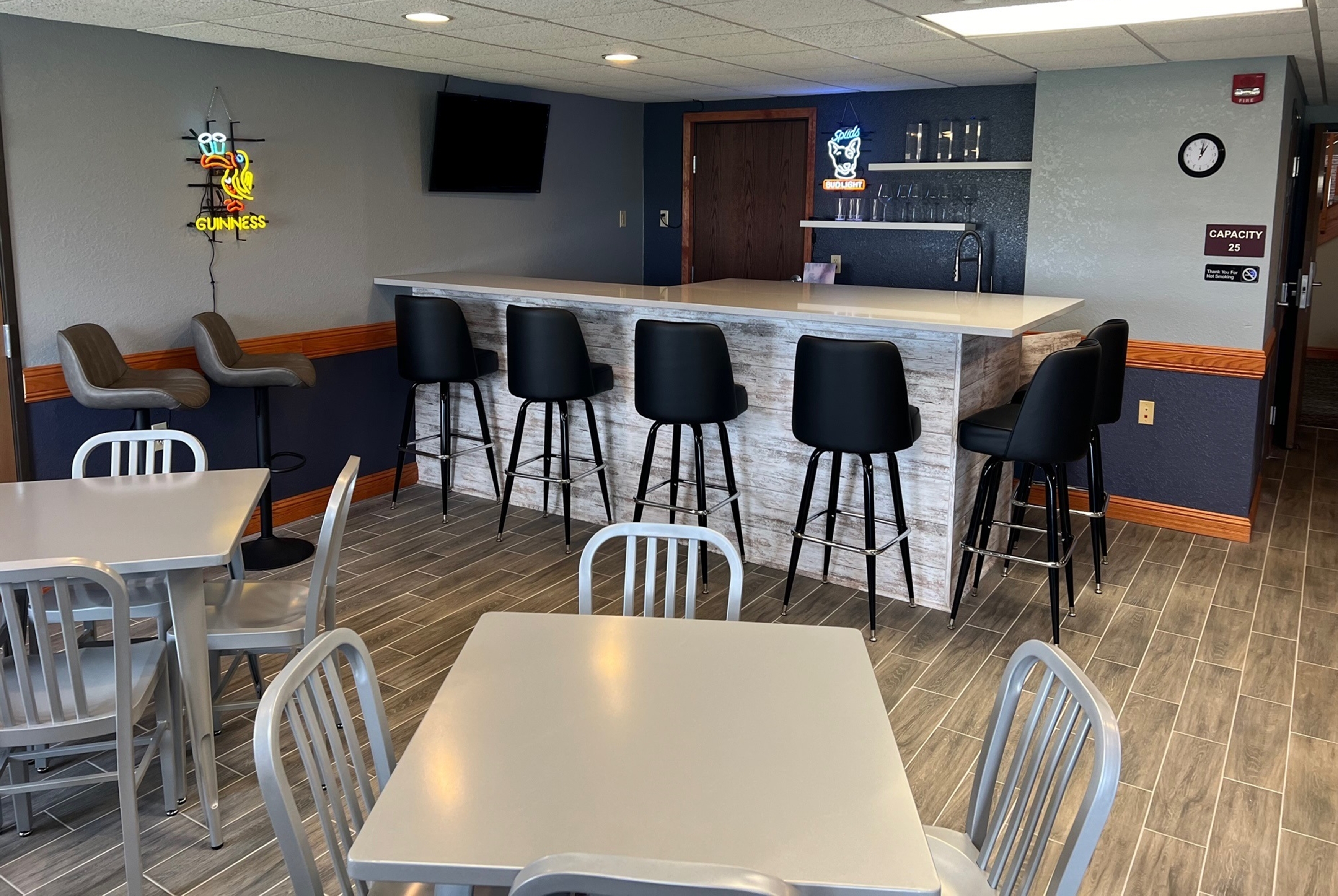 Bar at AmericInn by Wyndham Manitowoc in Manitowoc, Wisconsin