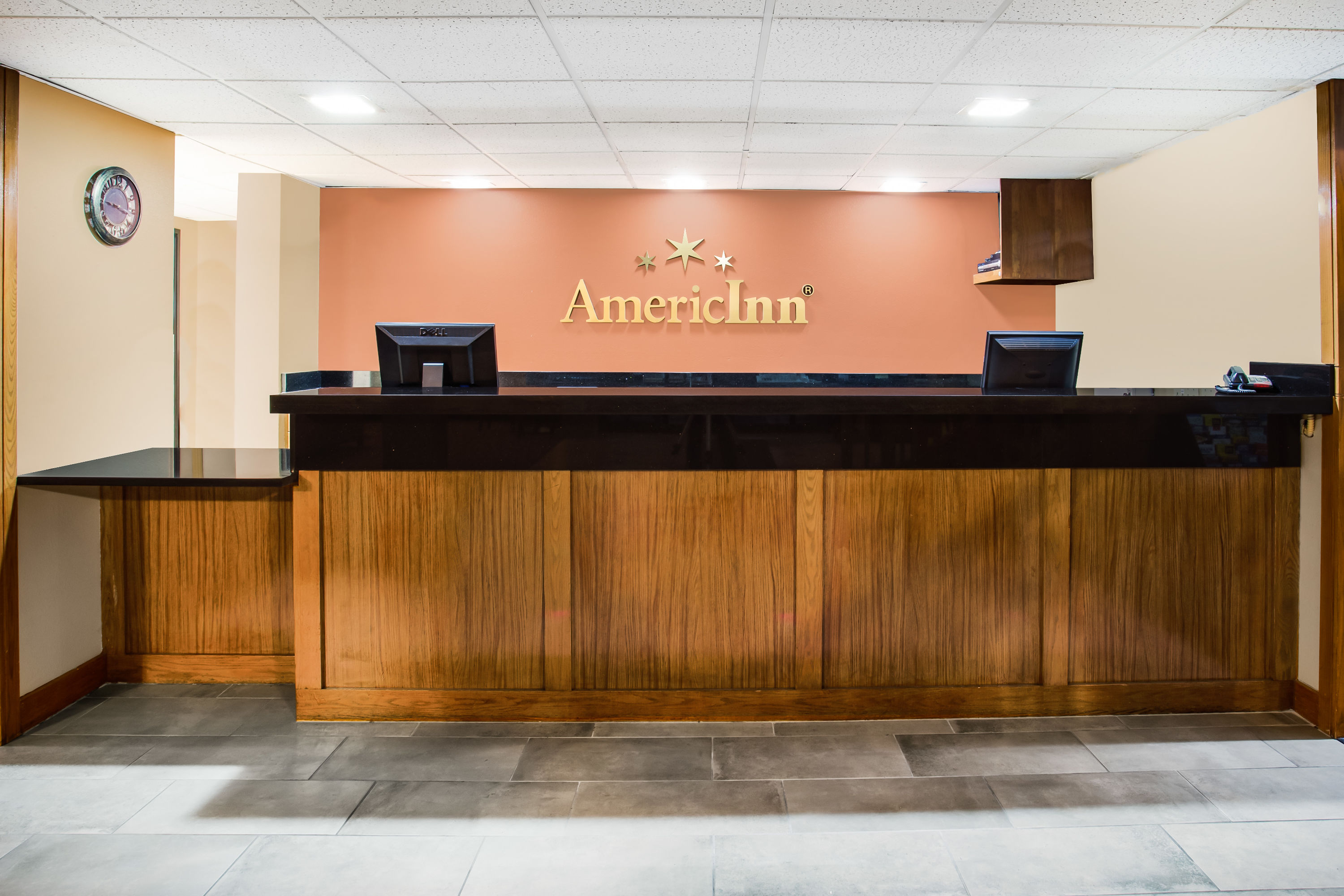 Americinn By Wyndham Menomonie Menomonie Wi Hotels