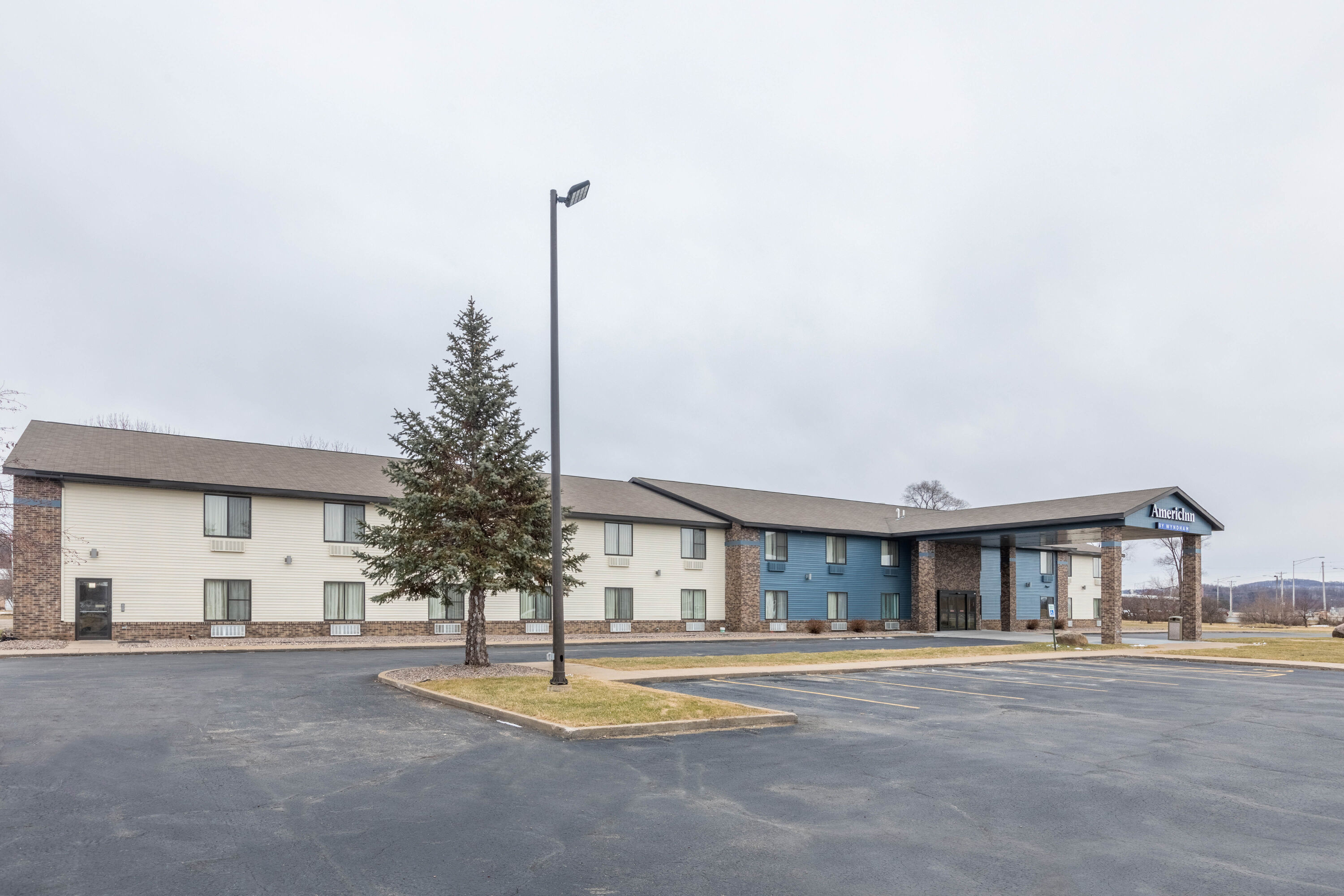AmericInn by Wyndham Prairie du Chien Prairie du Chien, WI Hotels
