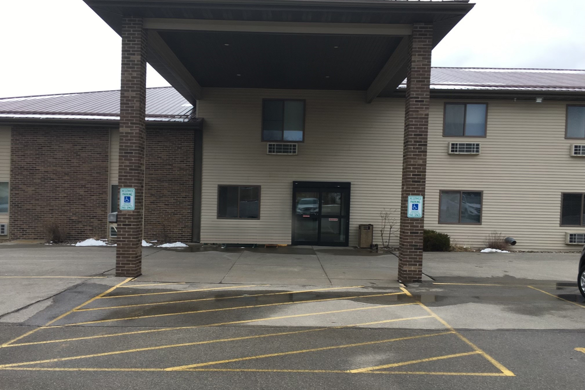 AmericInn by Wyndham Viroqua Viroqua, WI Hotels