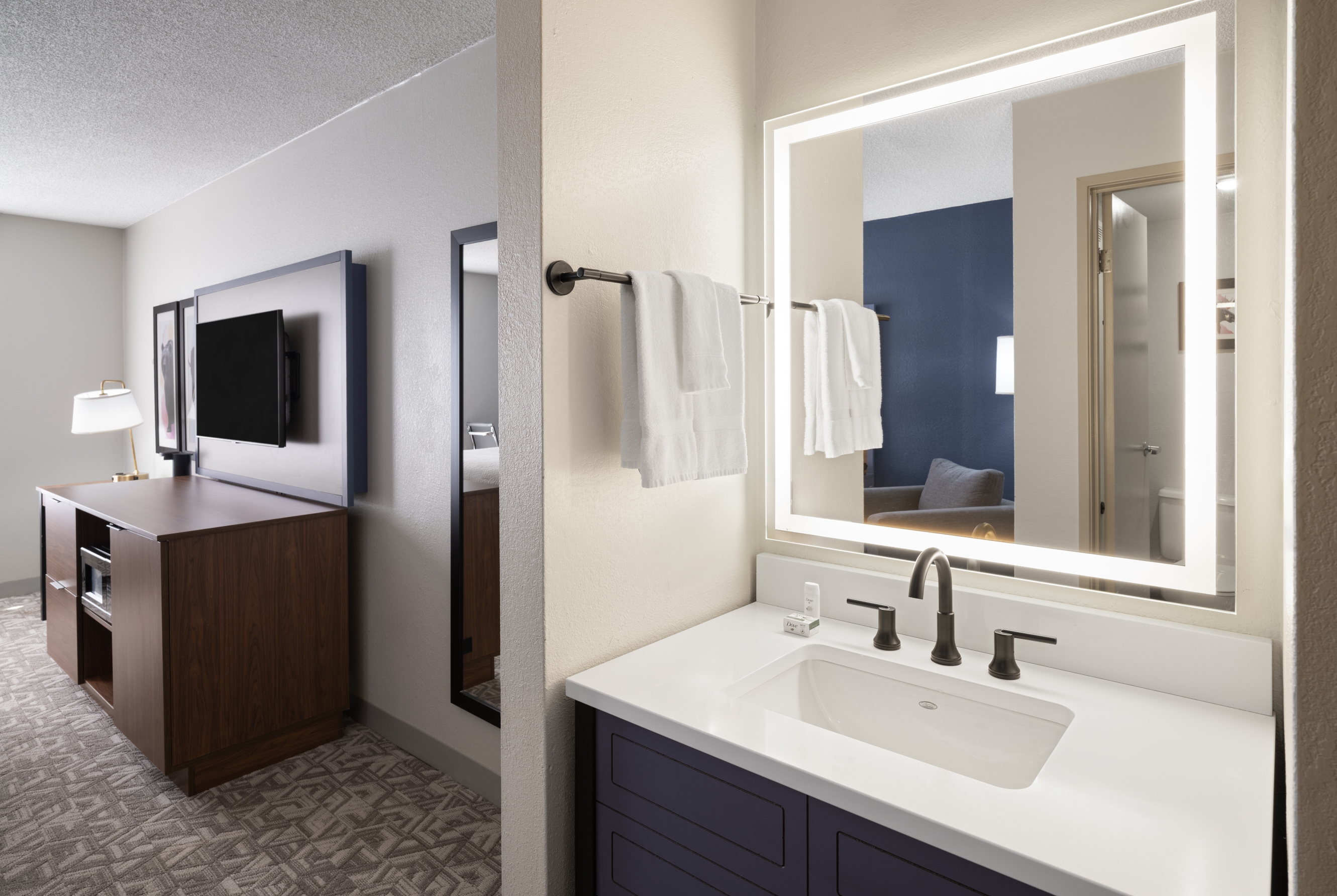Guest room bath at the AmericInn by Wyndham Casper Event Center Area in Casper, Wyoming