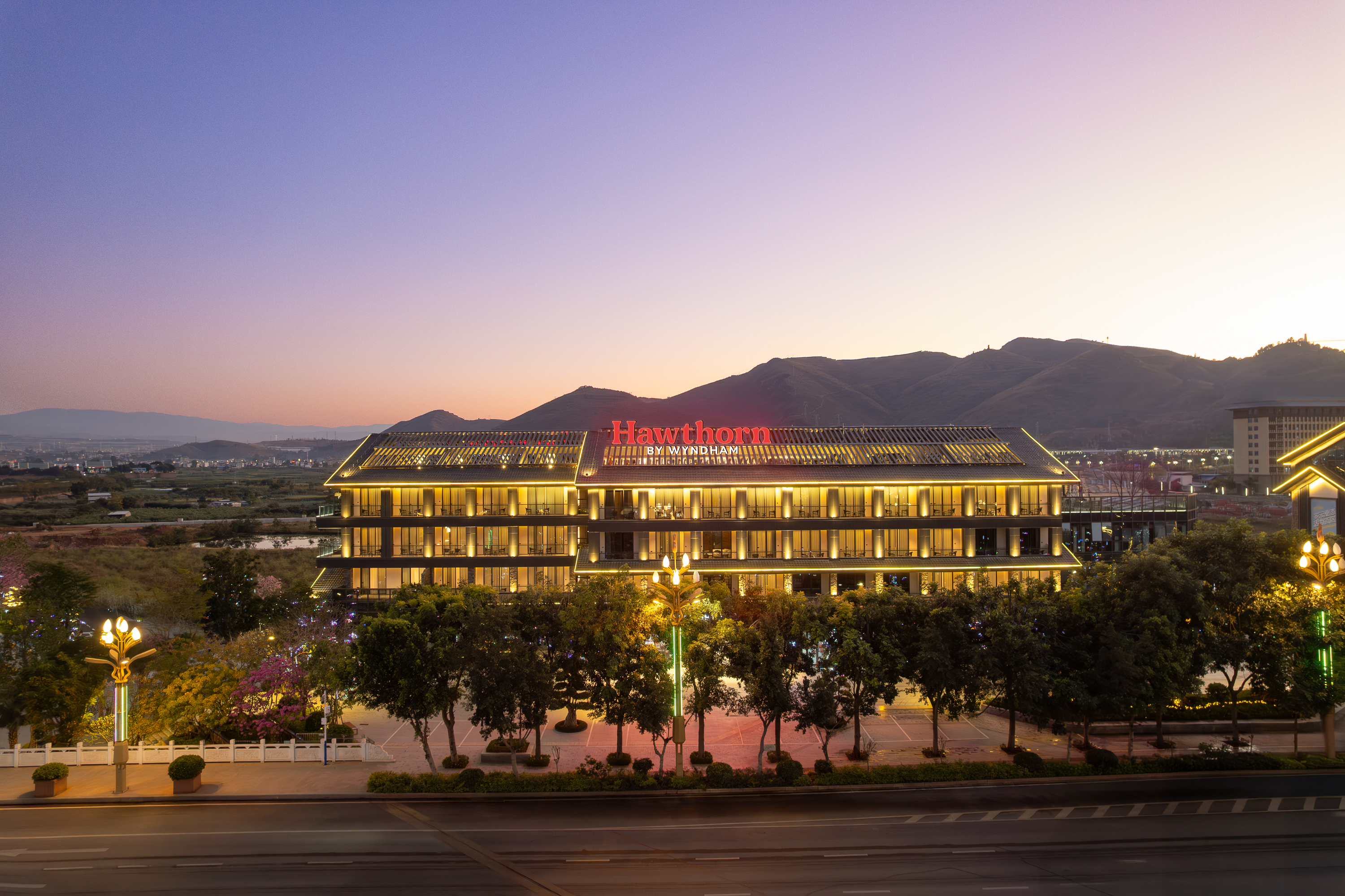 Exterior of Hawthorn by Wyndham Chuxiong Yuanmou hotel in Chuxiong City, Yi Prefecture, Other than US/Canada