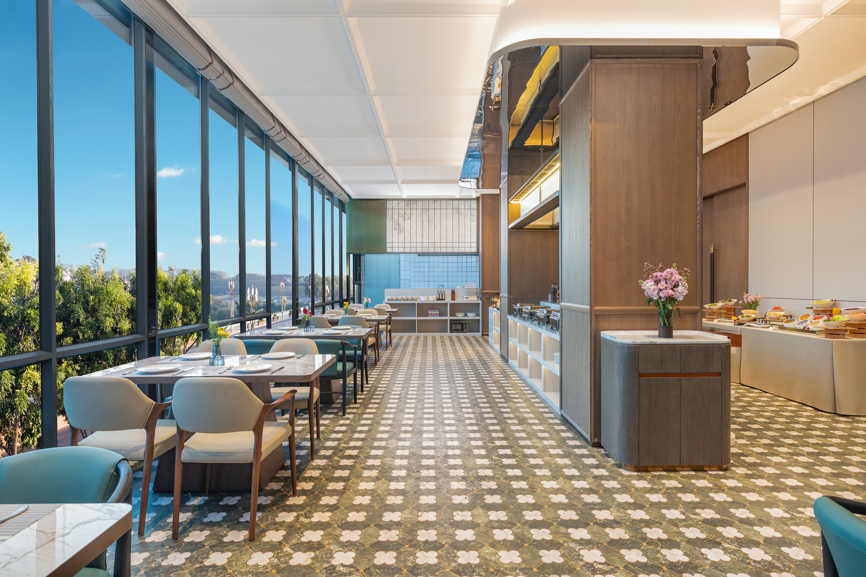 Hawthorn by Wyndham Chuxiong Yuanmou restaurant in Chuxiong City, Yi Prefecture, Other than US/Canada