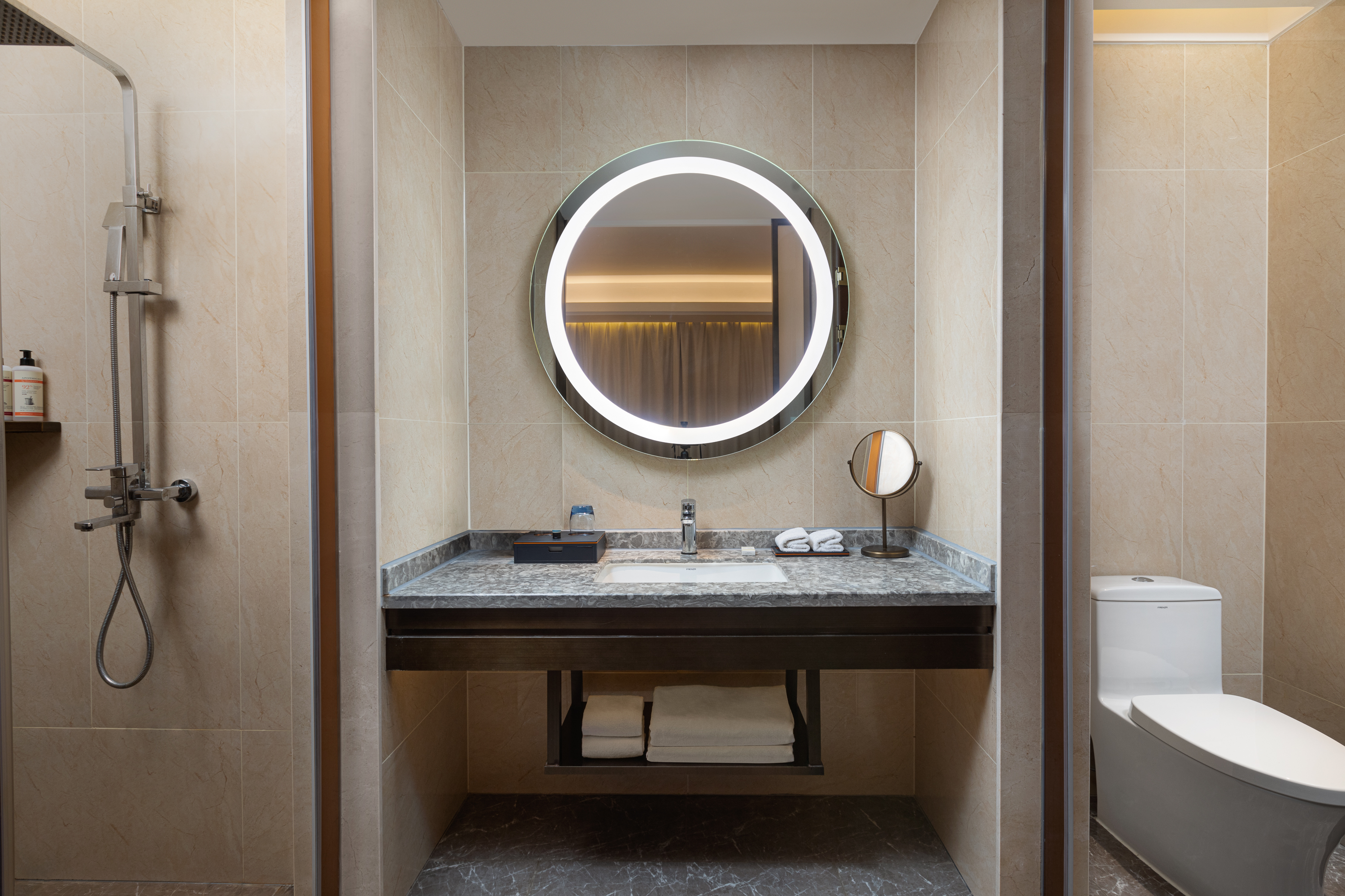 Guest room bath at the Hawthorn by Wyndham Dali Erhai Park in Dali, Other than US/Canada