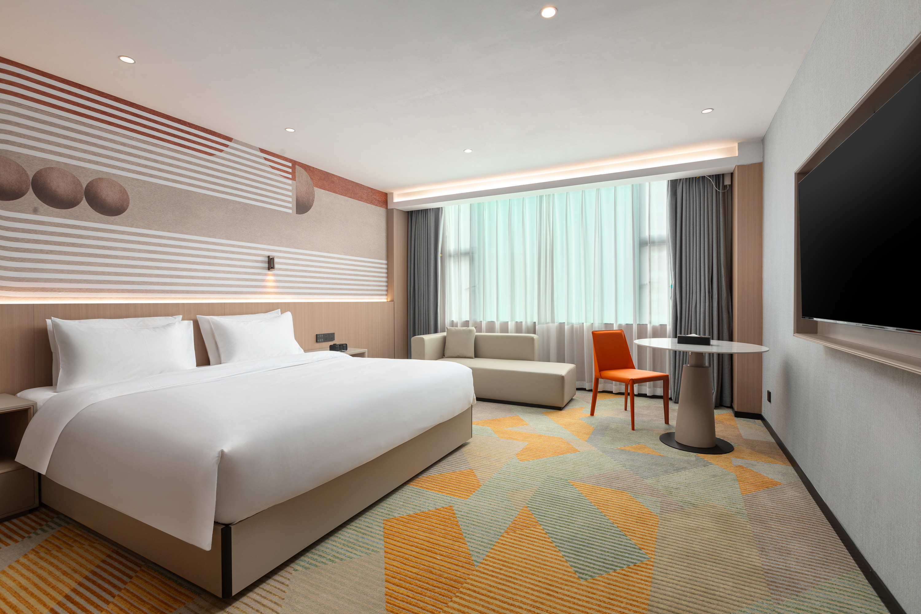 Guest room at the Hawthorn by Wyndham Guangzhou Baiyun Airport in Guangzhou, Other than US/Canada