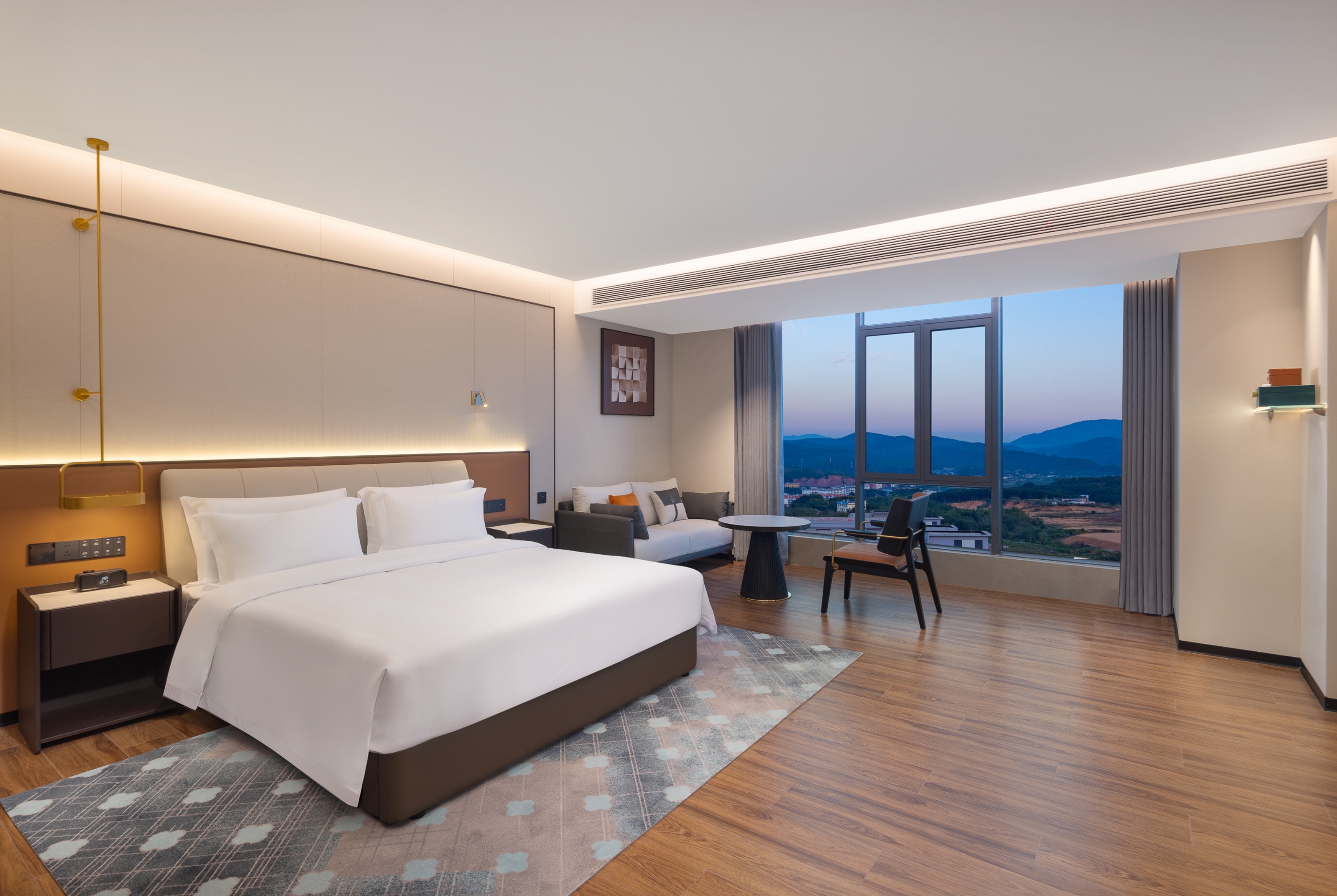 Guest room at the Hawthorn by Wyndham Jinghong Mengyang in Jinghong City, Xishuangbanna, Other than US/Canada