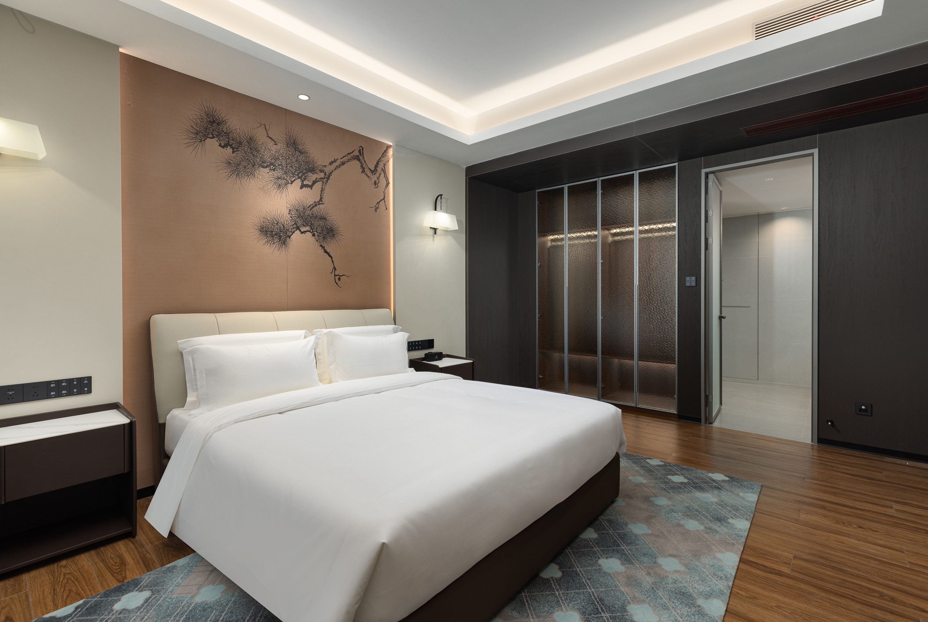 Guest room at the Hawthorn by Wyndham Jinghong Mengyang in Jinghong City, Xishuangbanna, Other than US/Canada