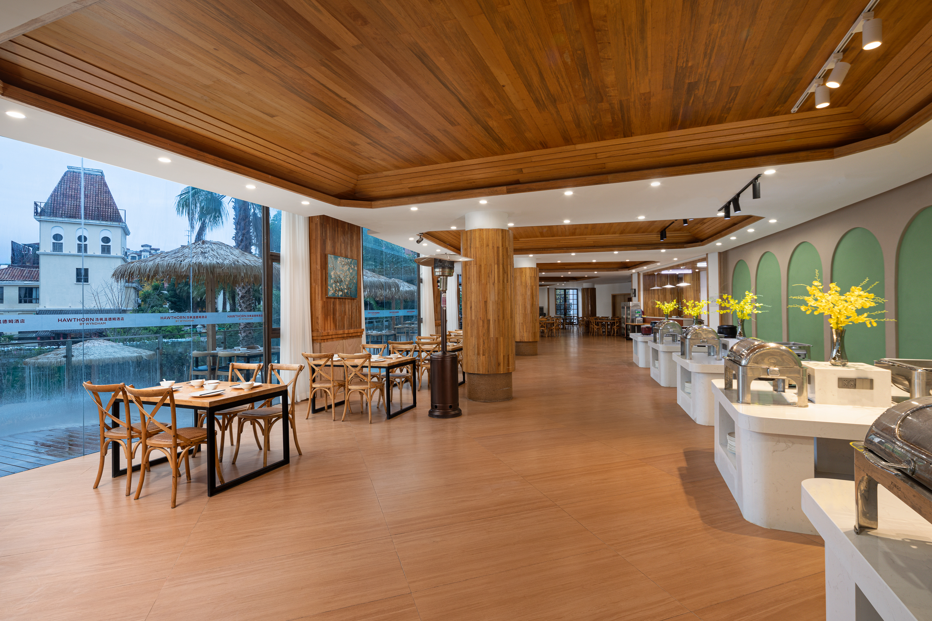 Hawthorn by Wyndham Kunming Anning restaurant in Kunming, Other than US/Canada