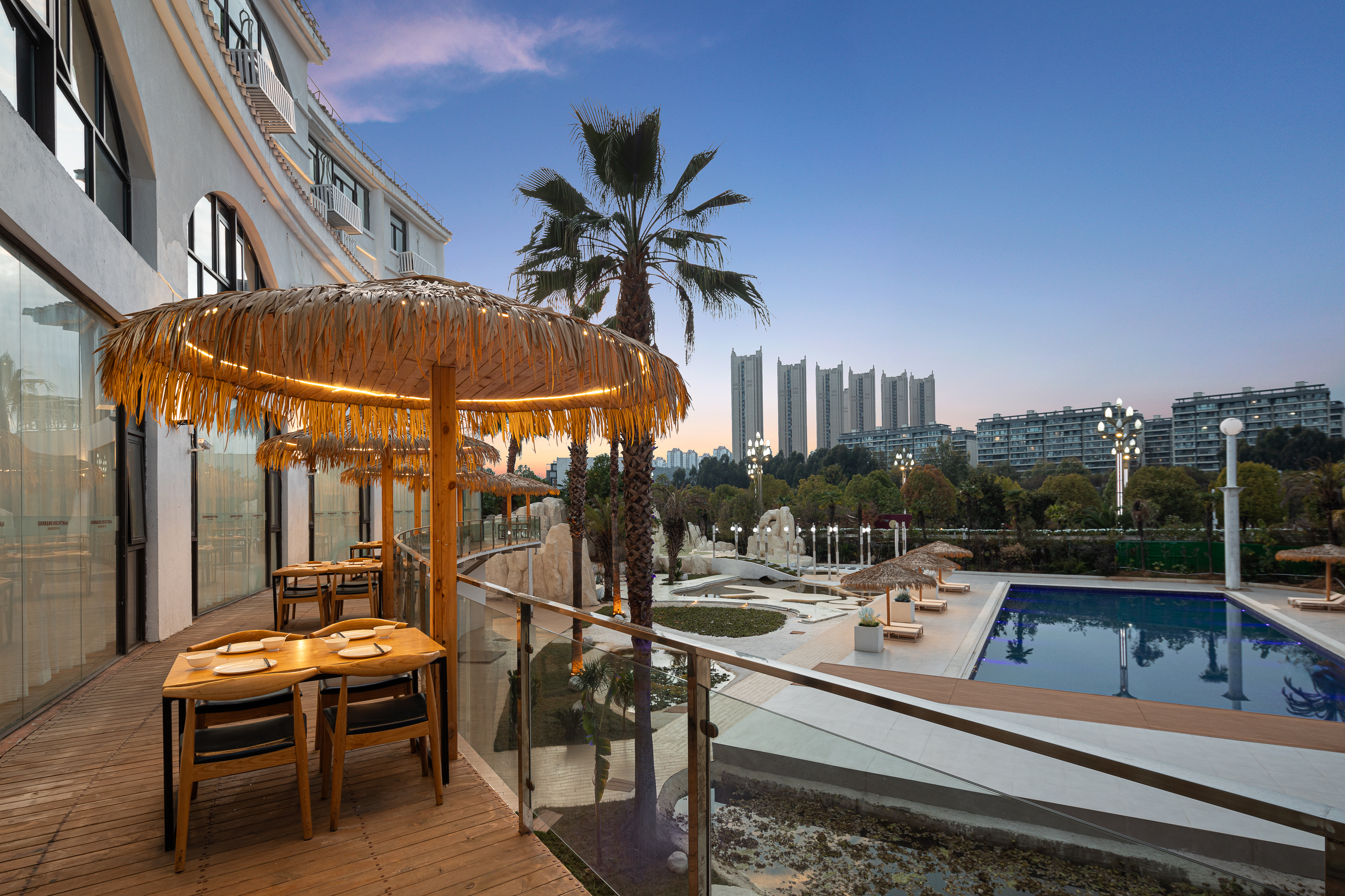 Hawthorn by Wyndham Kunming Anning restaurant in Kunming, Other than US/Canada