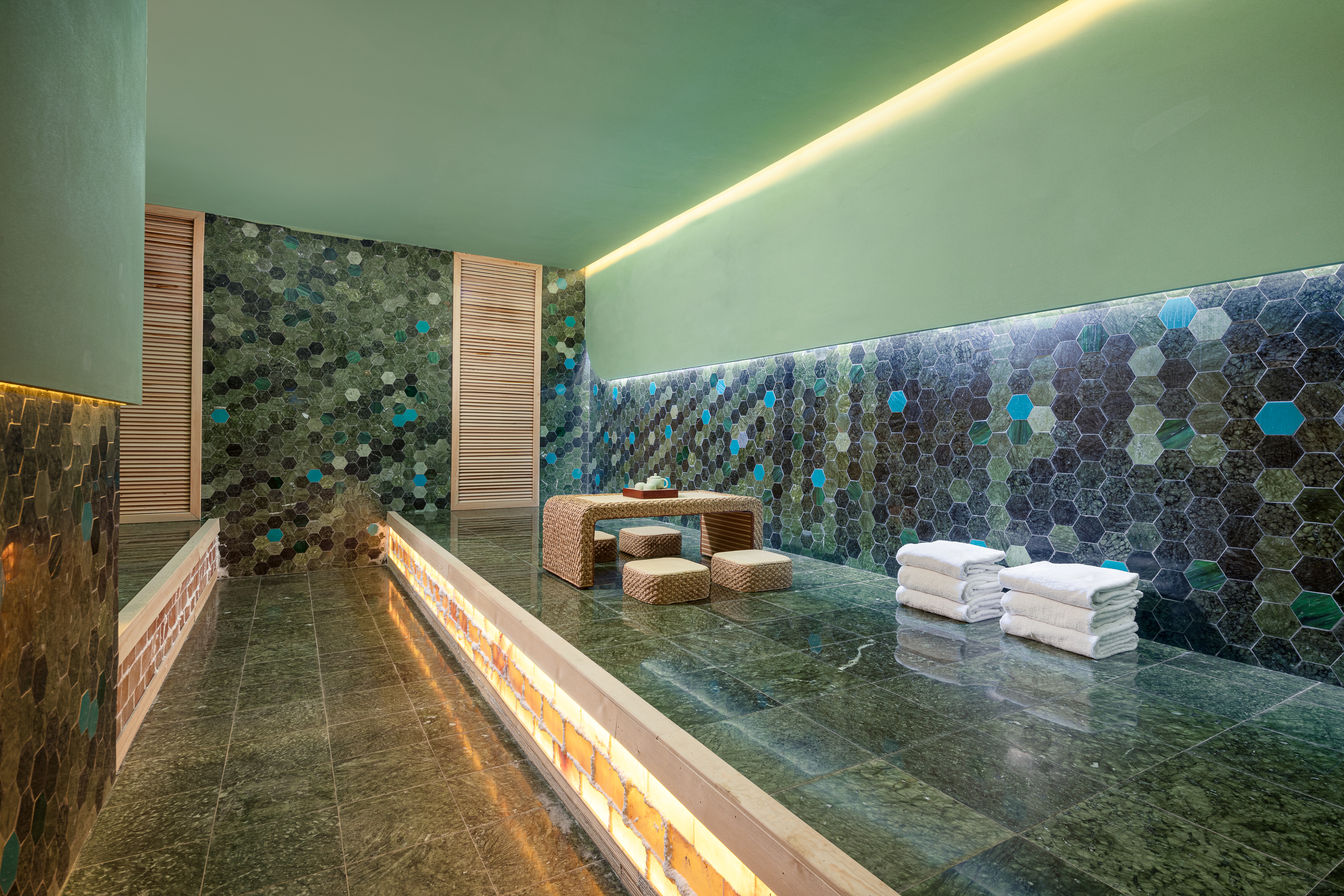 Hawthorn by Wyndham Kunming Anning sauna in Kunming, Other than US/Canada