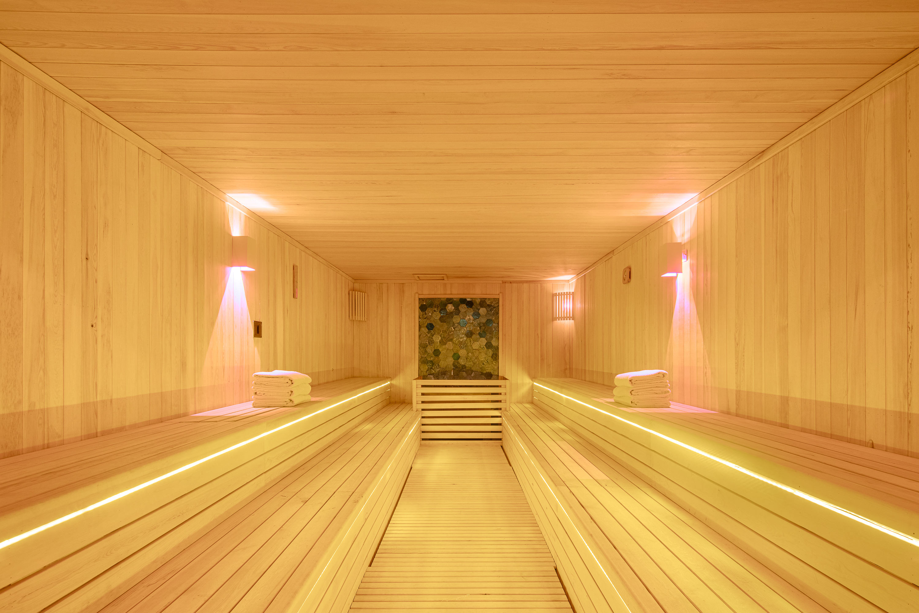 Hawthorn by Wyndham Kunming Anning sauna in Kunming, Other than US/Canada