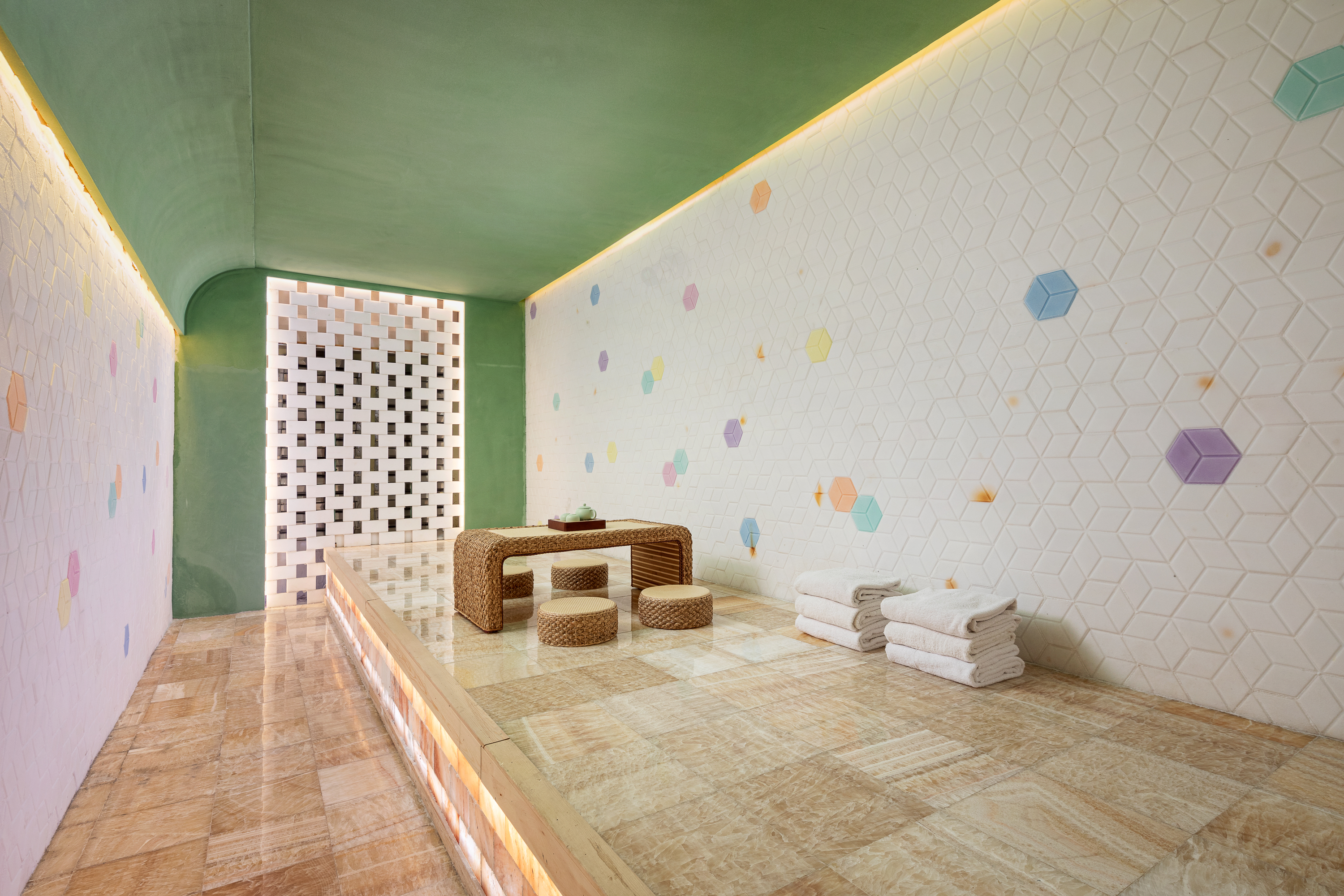 Hawthorn by Wyndham Kunming Anning sauna in Kunming, Other than US/Canada