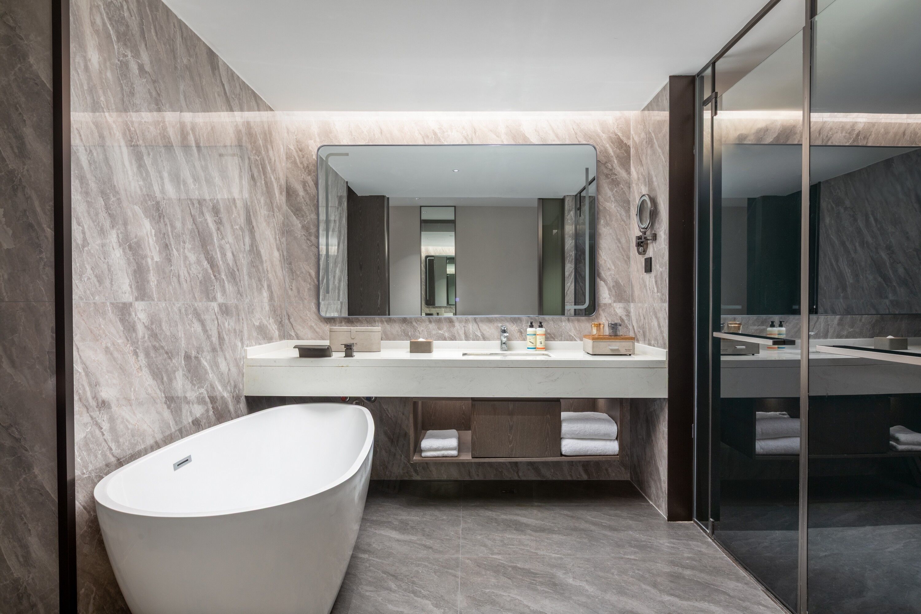 Guest room amenity at Hawthorn by Wyndham Kunming Park 1903 in Kunming, Other than US/Canada