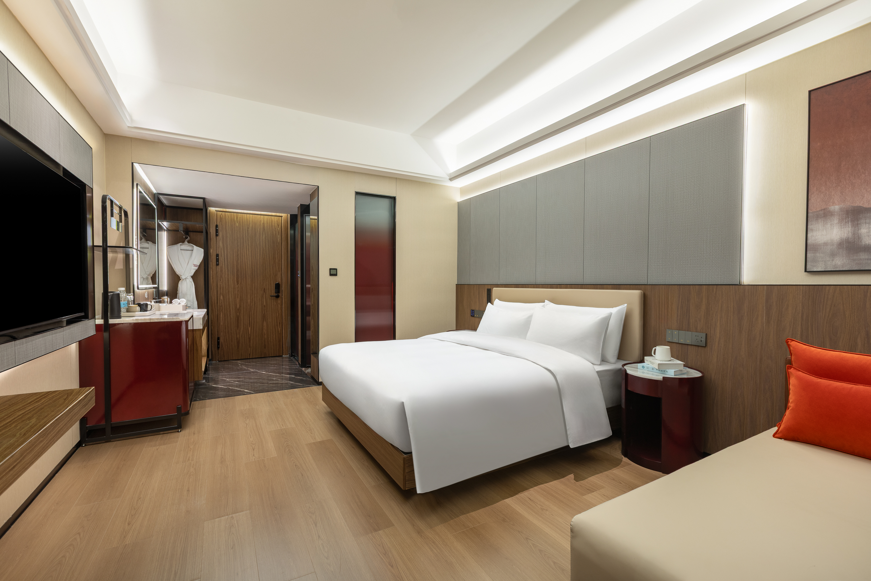 Guest room at the Hawthorn by Wyndham Lincang Linxiang in Lincang, Other than US/Canada