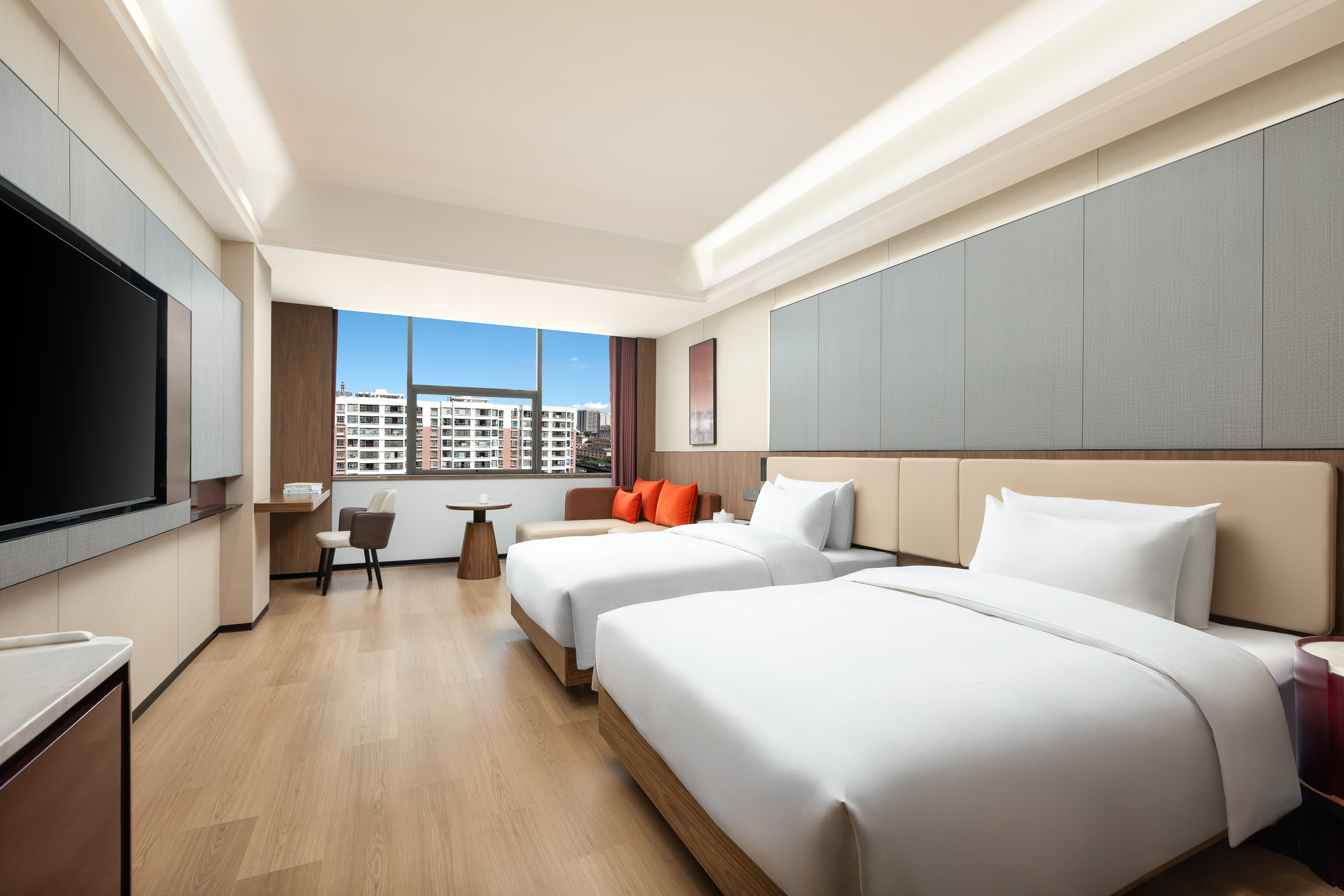 Guest room at the Hawthorn by Wyndham Lincang Linxiang in Lincang, Other than US/Canada