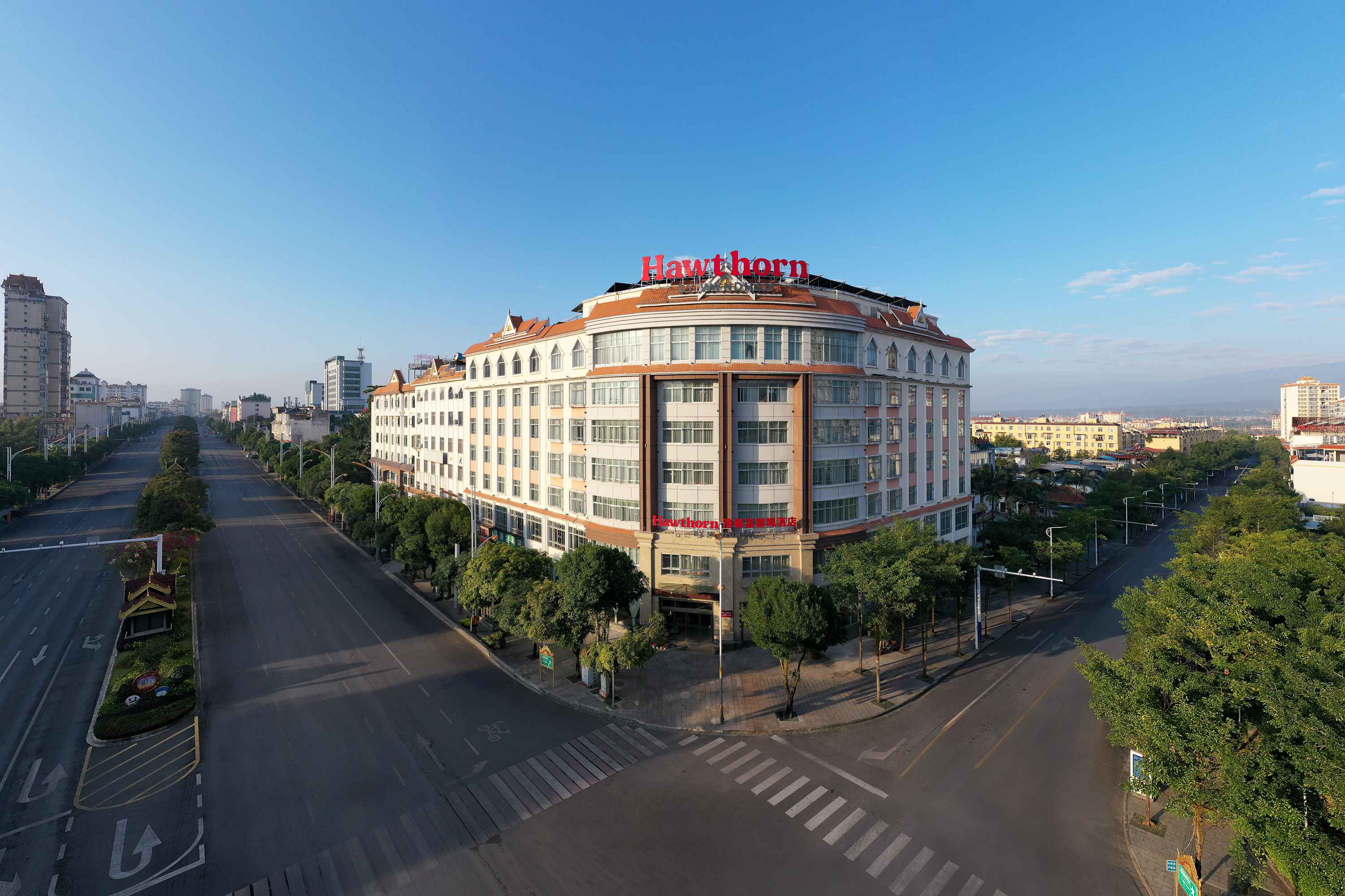 Exterior of Hawthorn by Wyndham Dehong Mangshi hotel in Mangshi, Dehong Dai Jingpo Aut, Other than US/Canada