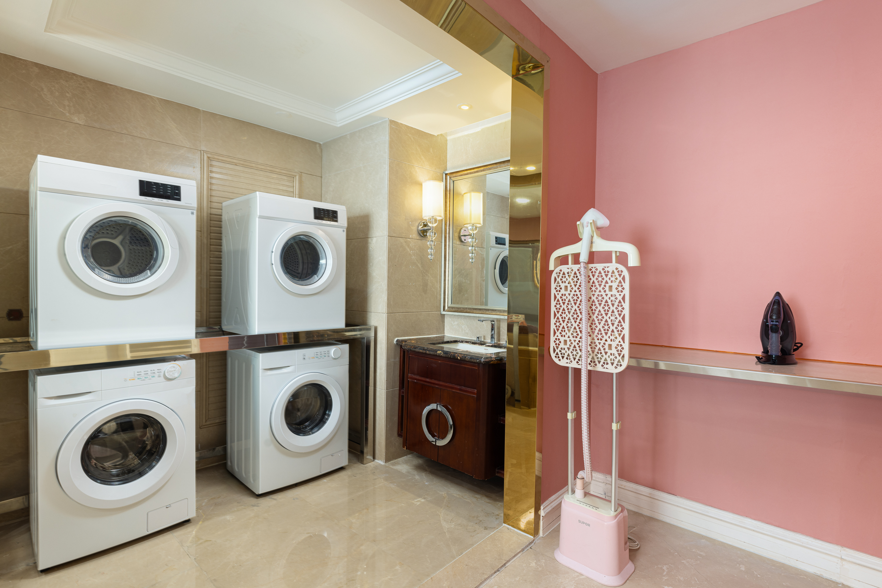 Laundry facilities at Hawthorn by Wyndham Dehong Mangshi in Mangshi, Dehong Dai Jingpo Aut, Other than US/Canada