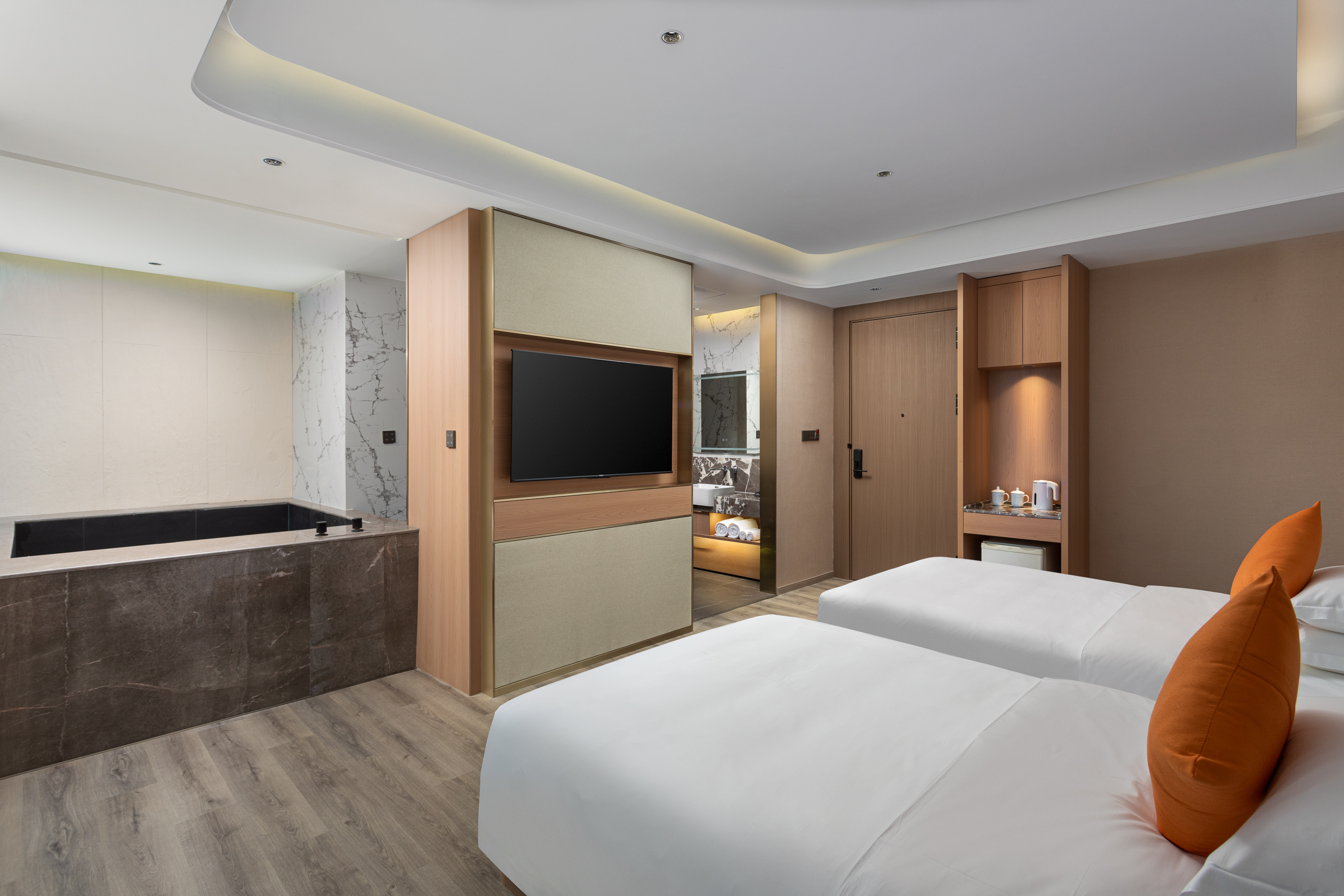 Guest room at the Hawthorn by Wyndham Honghe Mile Hot Spring in Mile, Other than US/Canada