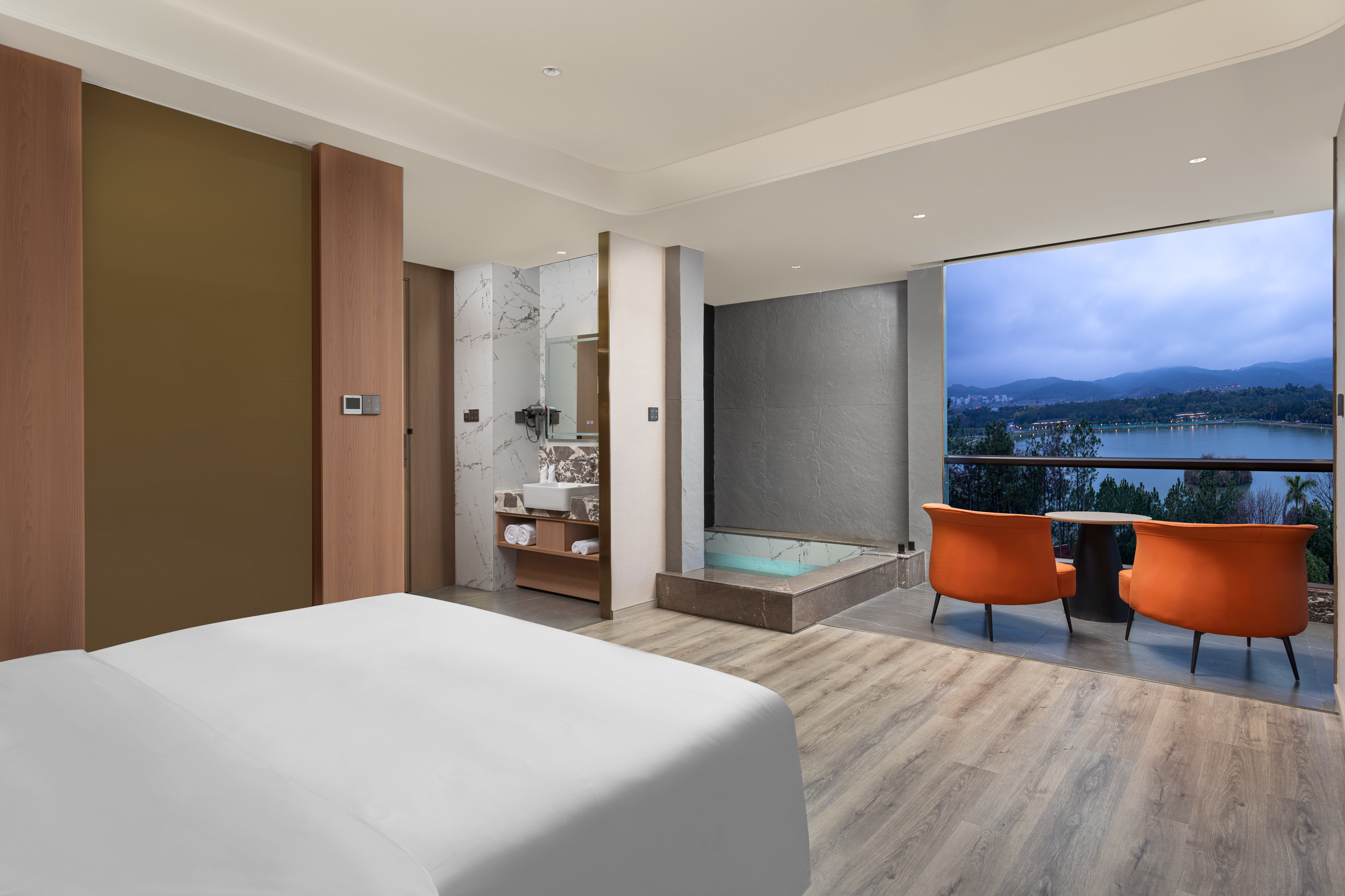 Guest room at the Hawthorn by Wyndham Honghe Mile Hot Spring in Mile, Other than US/Canada