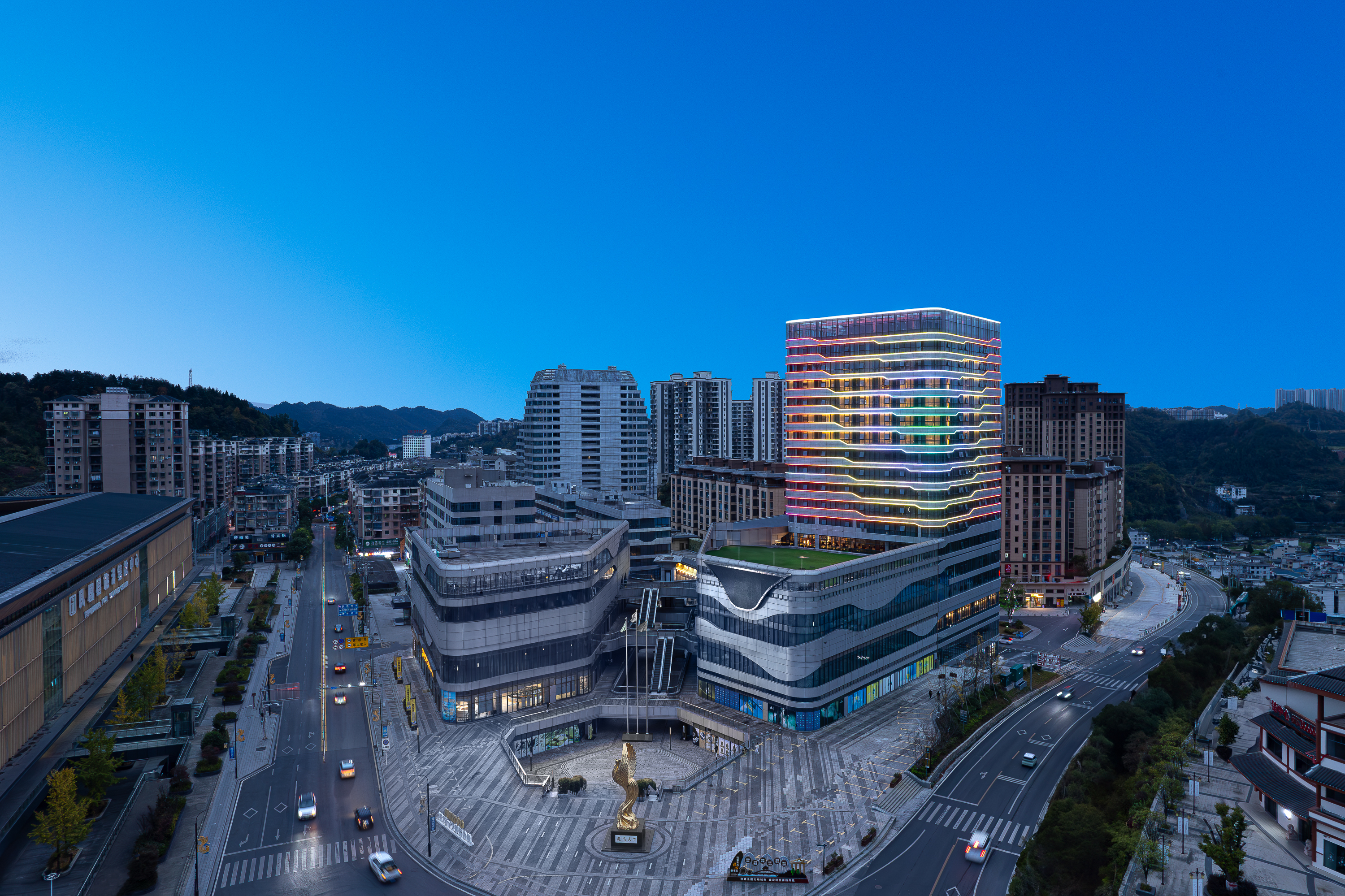 Exterior of Hawthorn by Wyndham Fenghuang Baiyue hotel in Xiangxi Tujia and Miao Autonom, Other than US/Canada