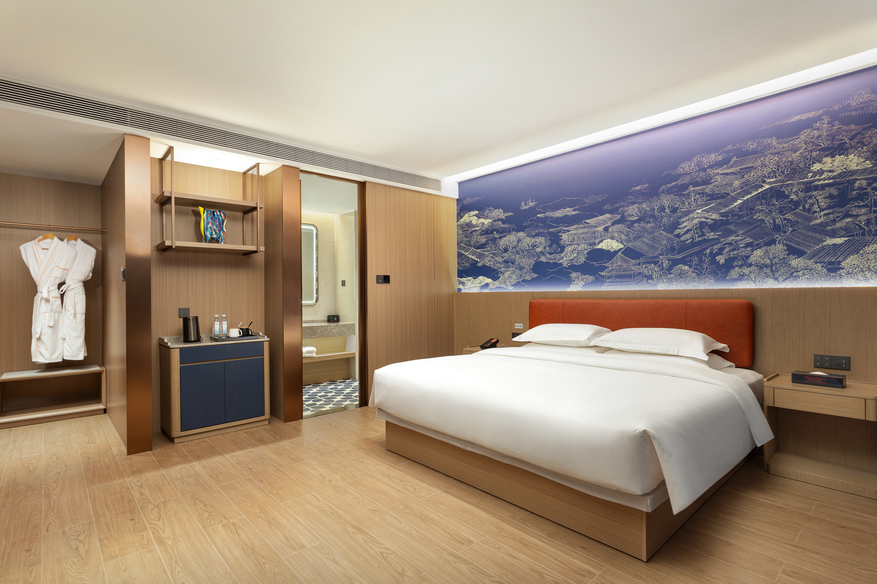 Guest room at the Hawthorn by Wyndham Fenghuang Baiyue in Xiangxi Tujia and Miao Autonom, Other than US/Canada