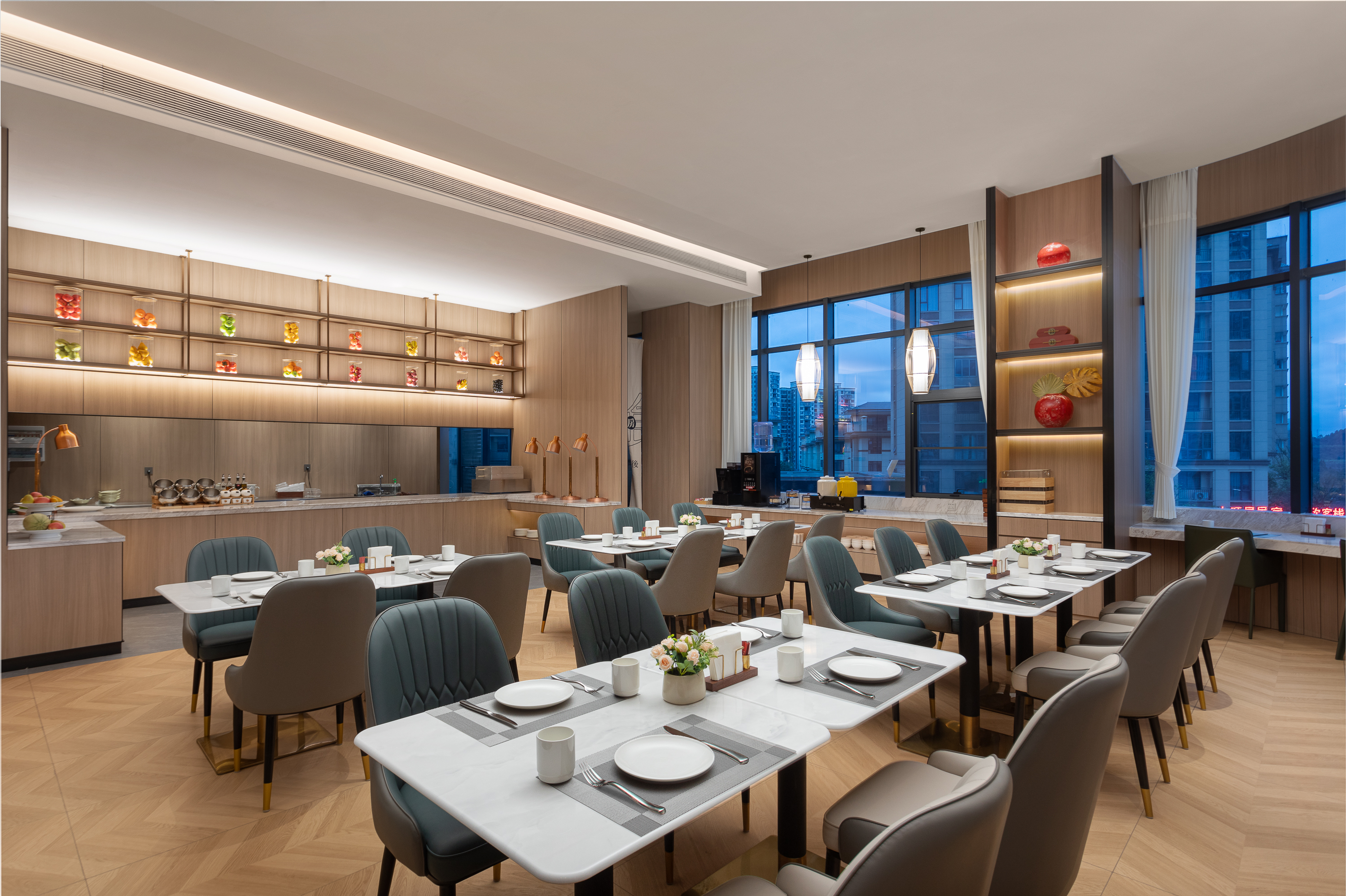 Hawthorn by Wyndham Fenghuang Baiyue restaurant in Xiangxi Tujia and Miao Autonom, Other than US/Canada