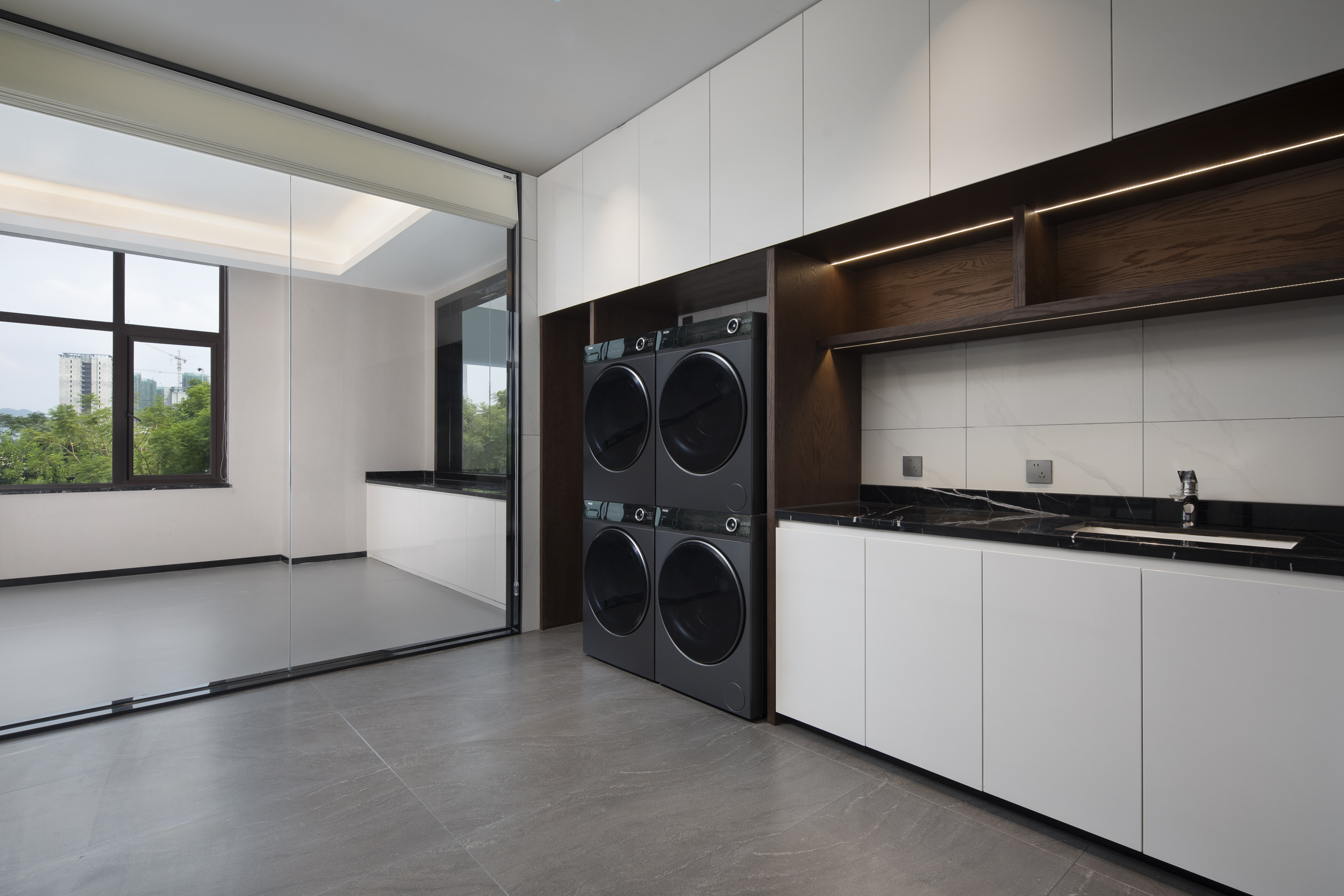 Laundry facilities at Hawthorn by Wyndham Yibin Lizhuang in Yibin, Other than US/Canada