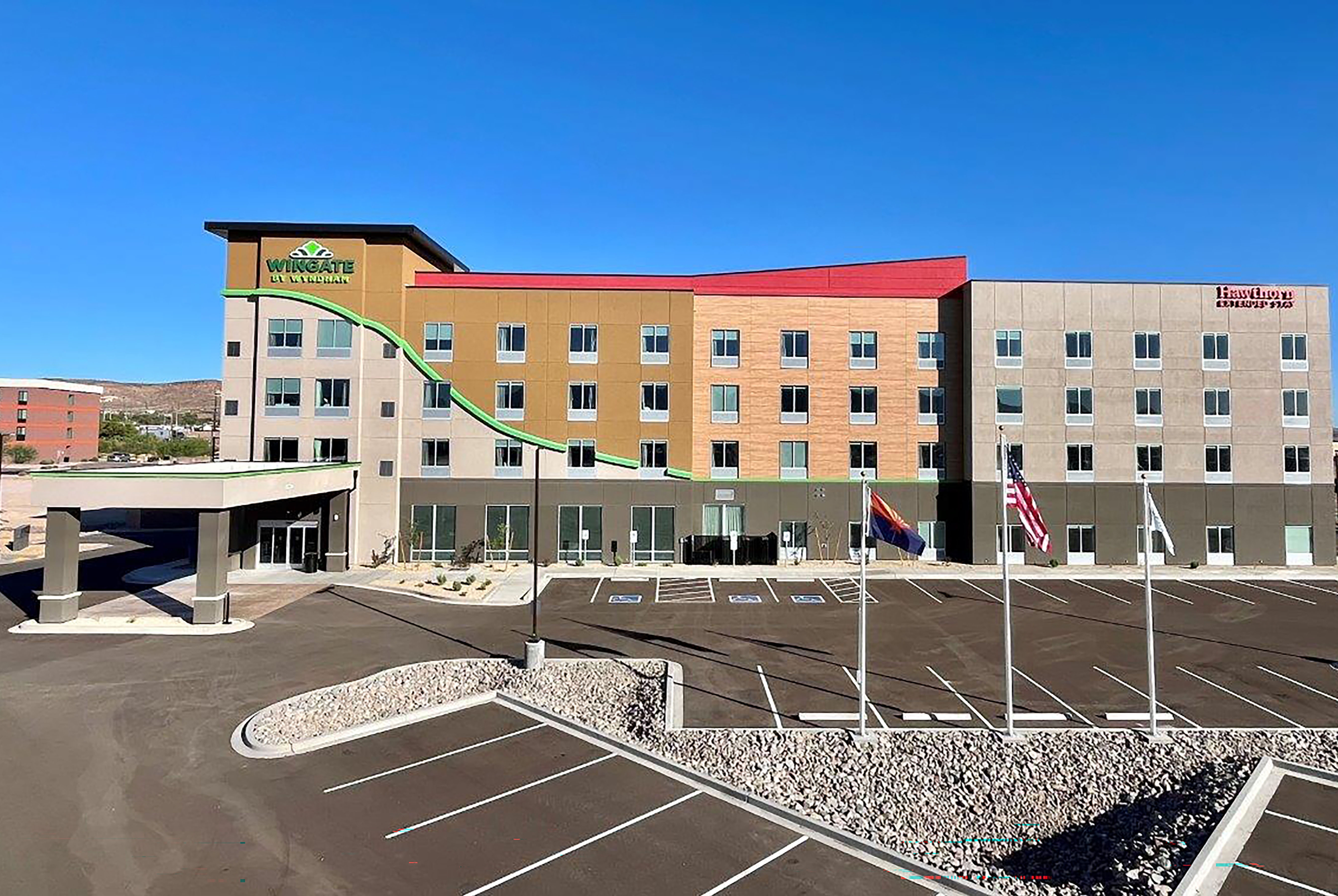 Exterior of Hawthorn Extended Stay by Wyndham Kingman hotel in Kingman, Arizona