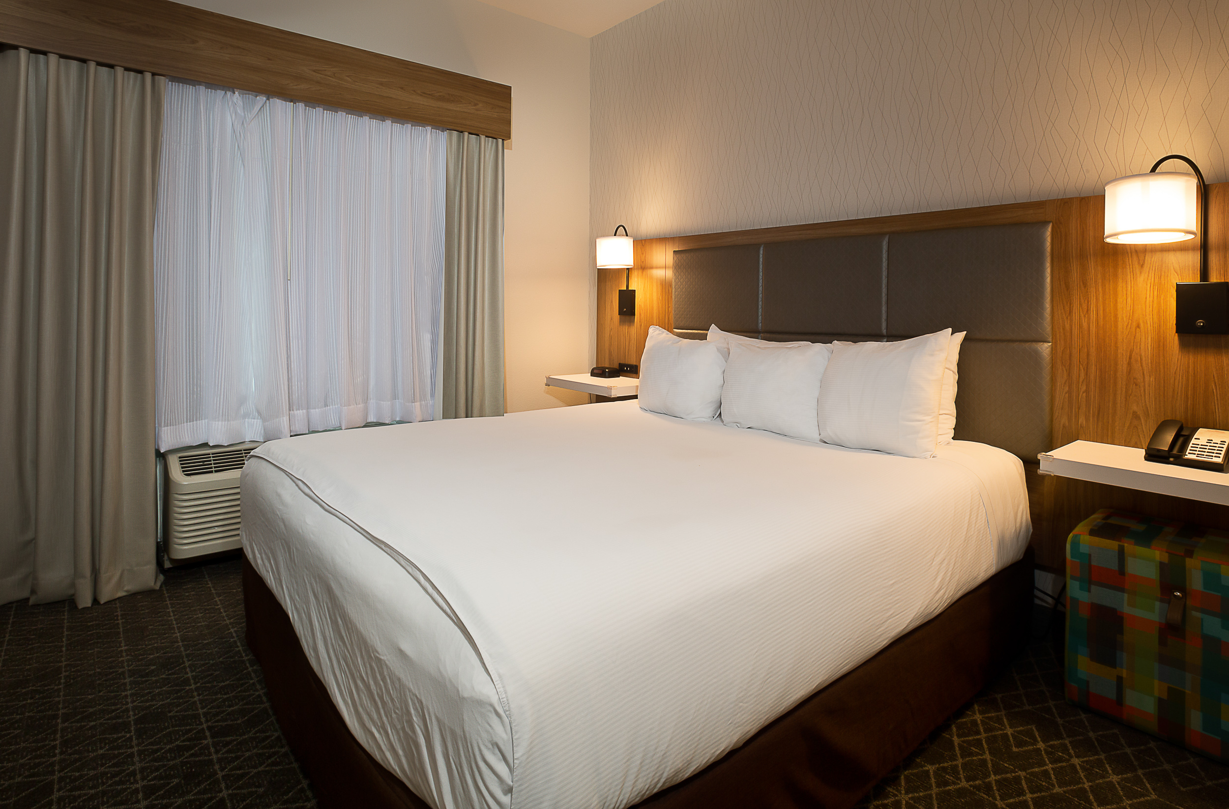 Guest room at the Hawthorn Suites by Wyndham Oakland/Alameda in Alameda, California